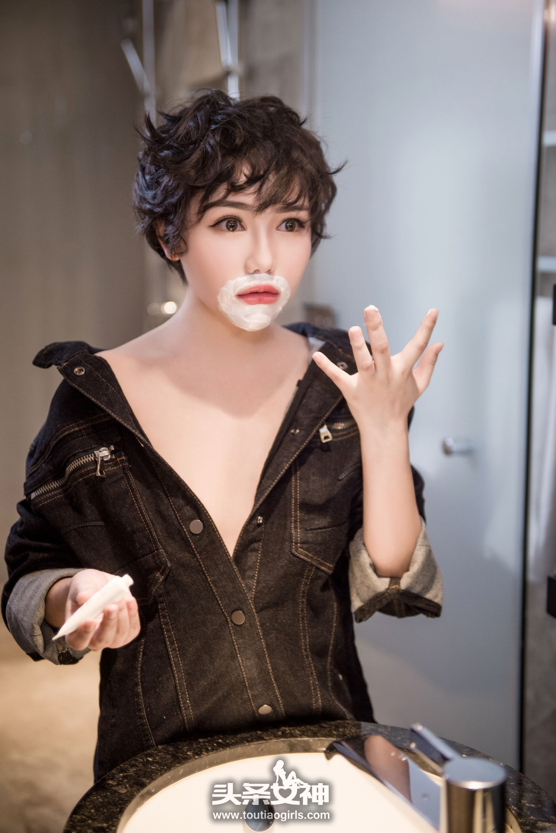 大悦悦《老Roger的官邸 剃须刀系列》 [头条女神] VIP专享 