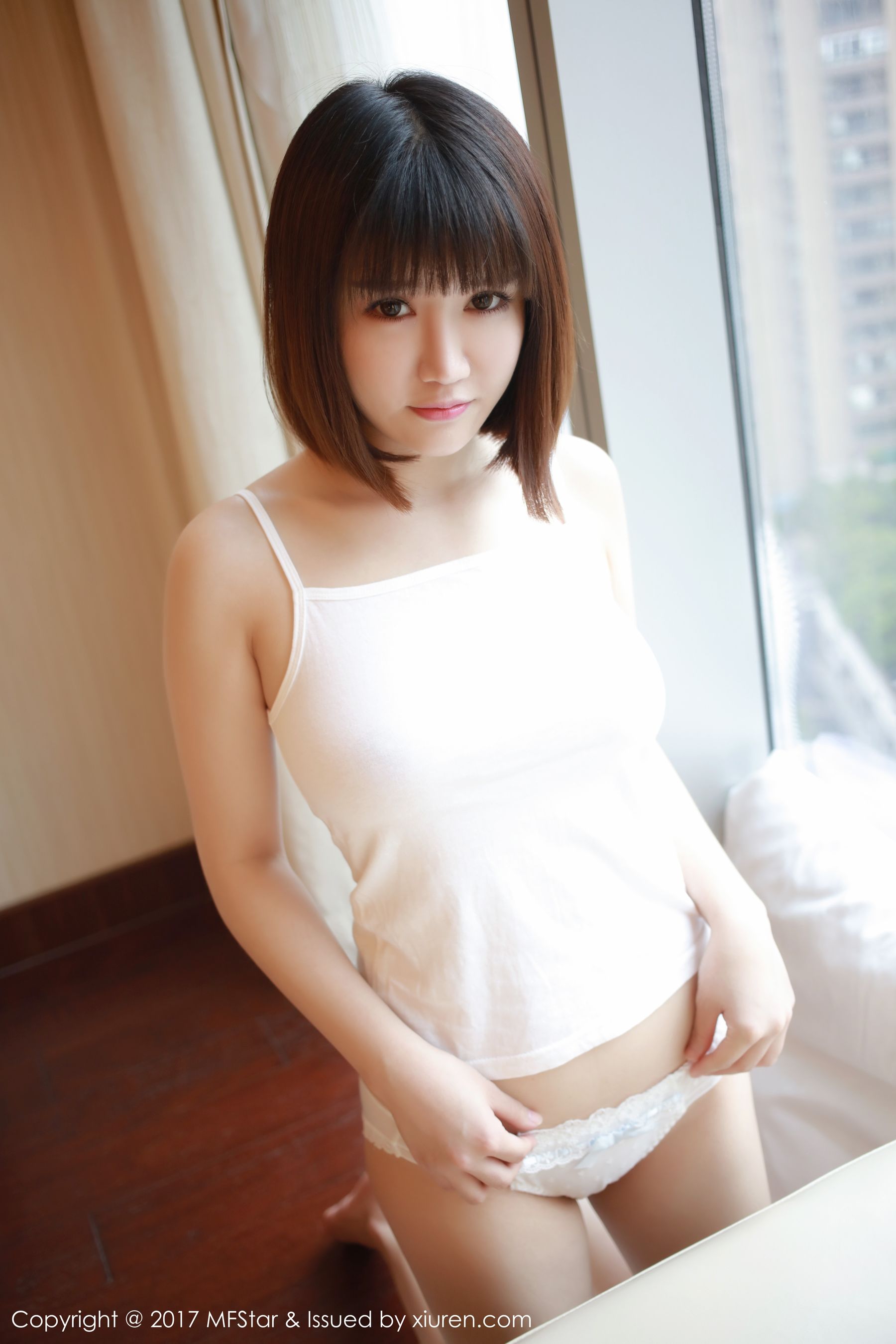 K8傲娇萌萌Vivian《诱人的小背心》 [模范学院MFStar] VOL.102 