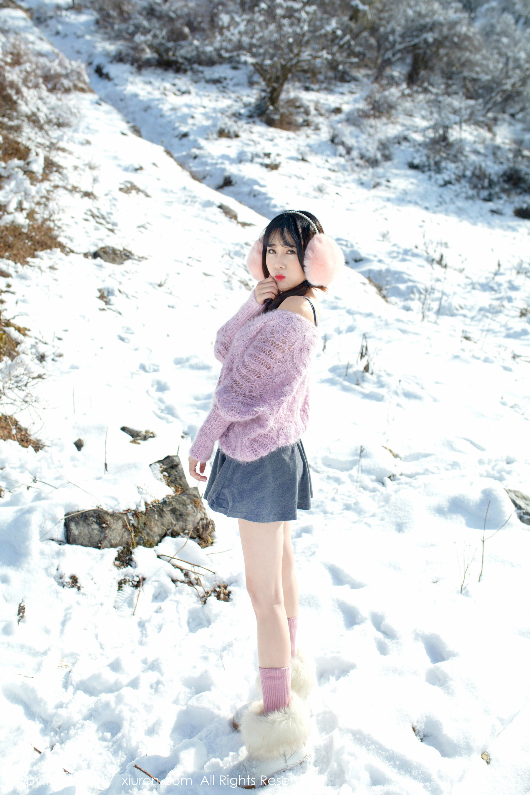 兜豆靓Youlina《冬天雪地人体摄影》 [秀人网XIUREN] No.720 