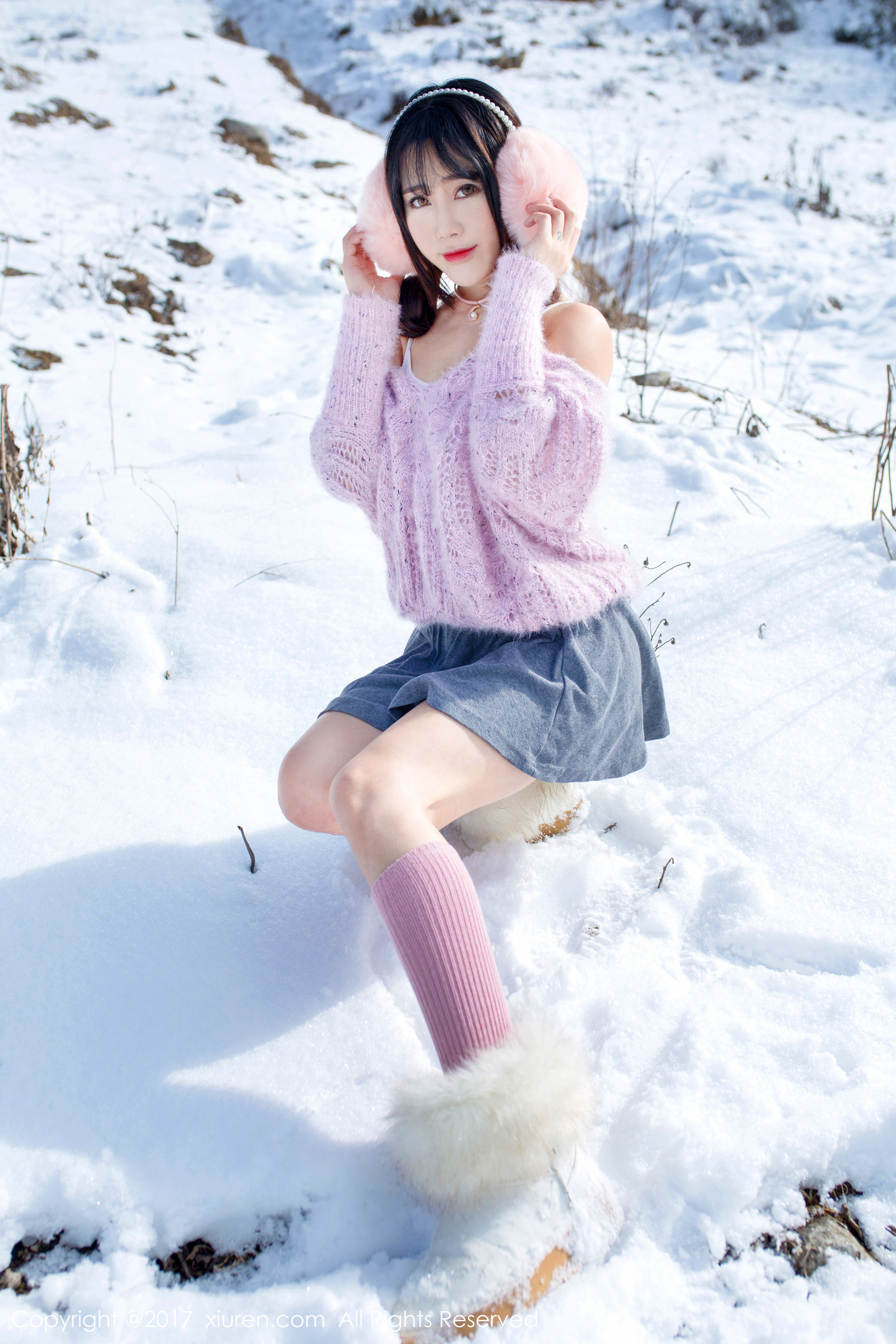 兜豆靓Youlina《冬天雪地人体摄影》 [秀人网XIUREN] No.720 