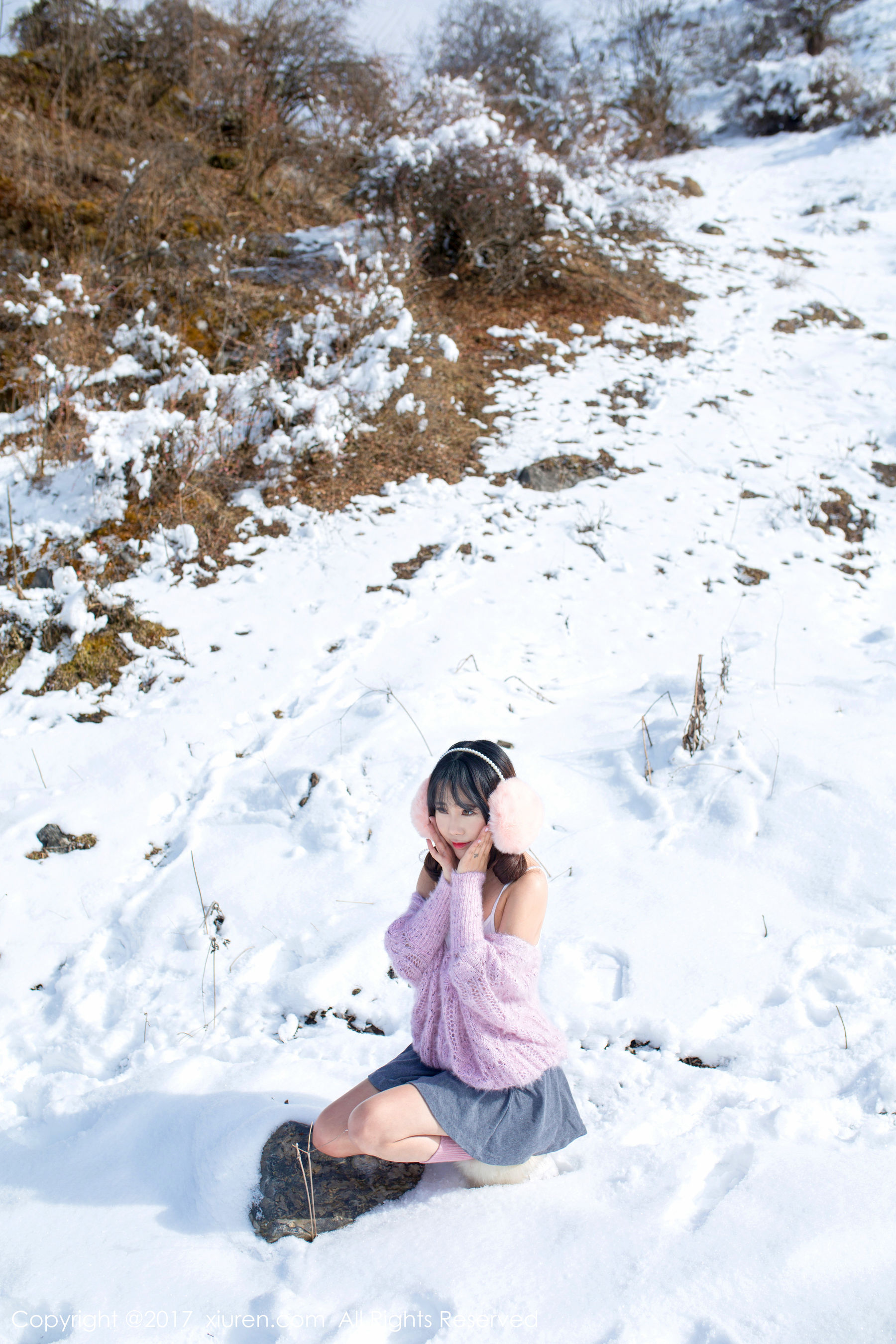 兜豆靓Youlina《冬天雪地人体摄影》 [秀人网XIUREN] No.720 