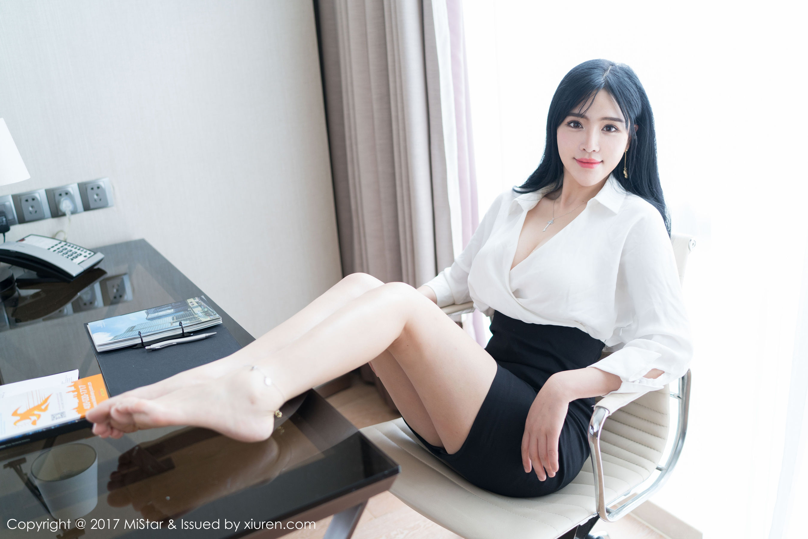 刘钰儿《性感OL秘书系列》 [魅妍社MiStar] VOL.172 
