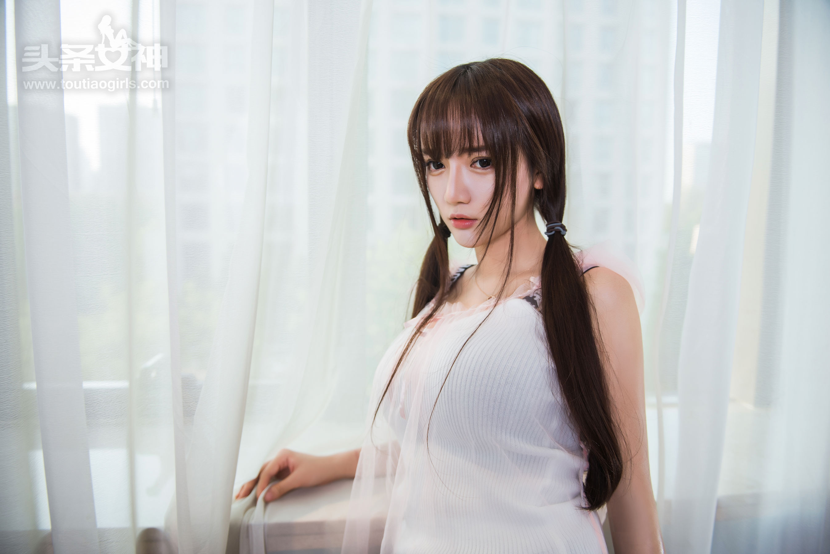 小如镜《白袜子人间物语》 [头条女神] 