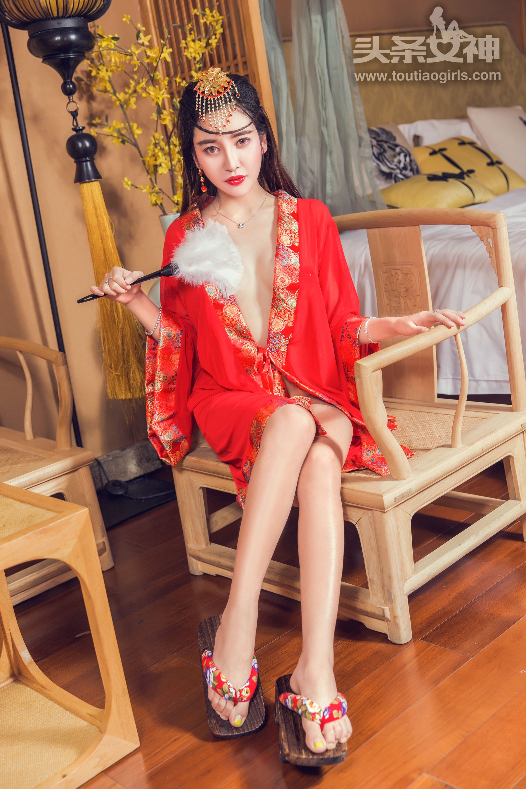 李梓熙《SSS级熟女》 [头条女神]  - 图片02