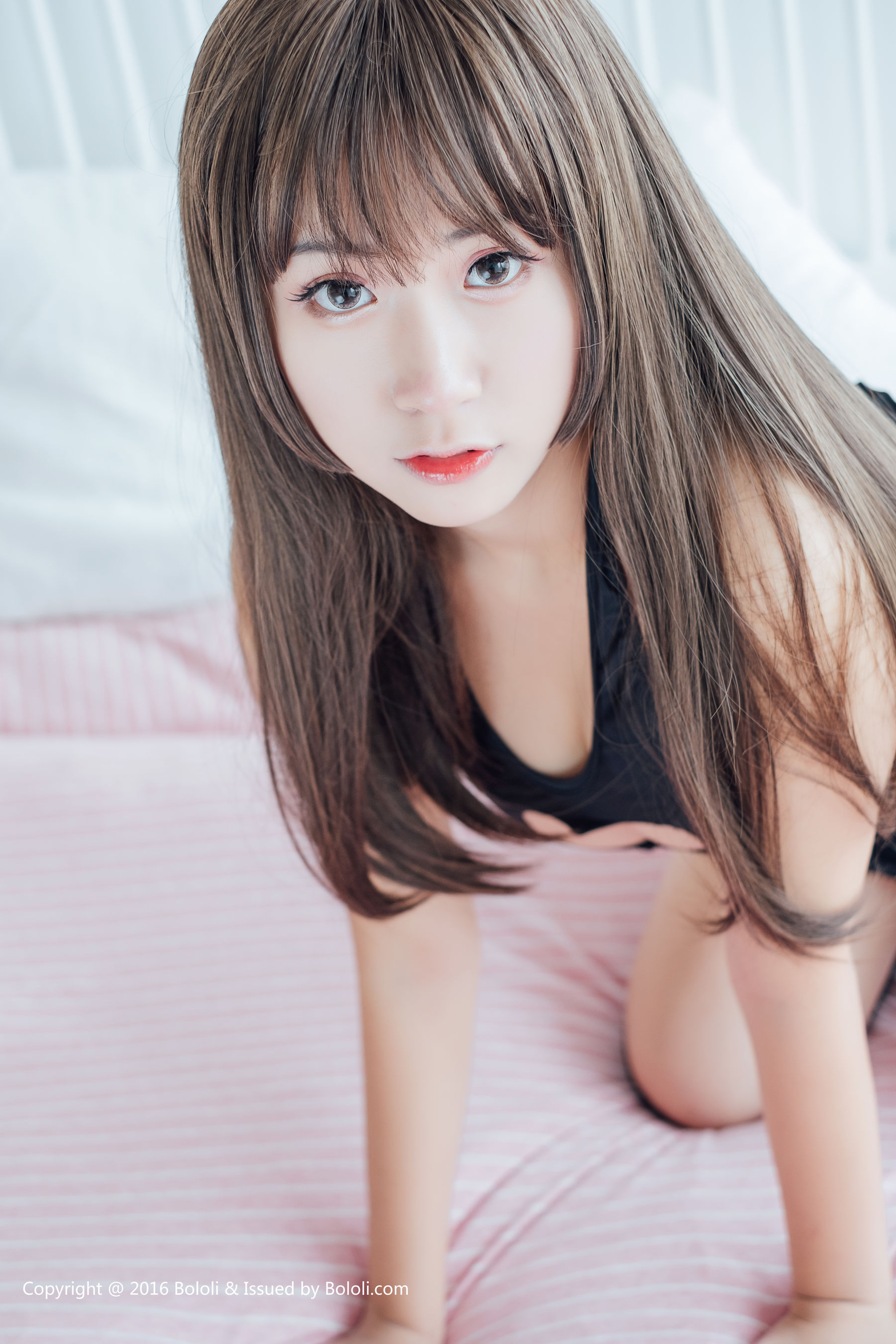 猫九酱《桃心开胸背心诱惑系列》 [Bololi波萝社] BOL.020 