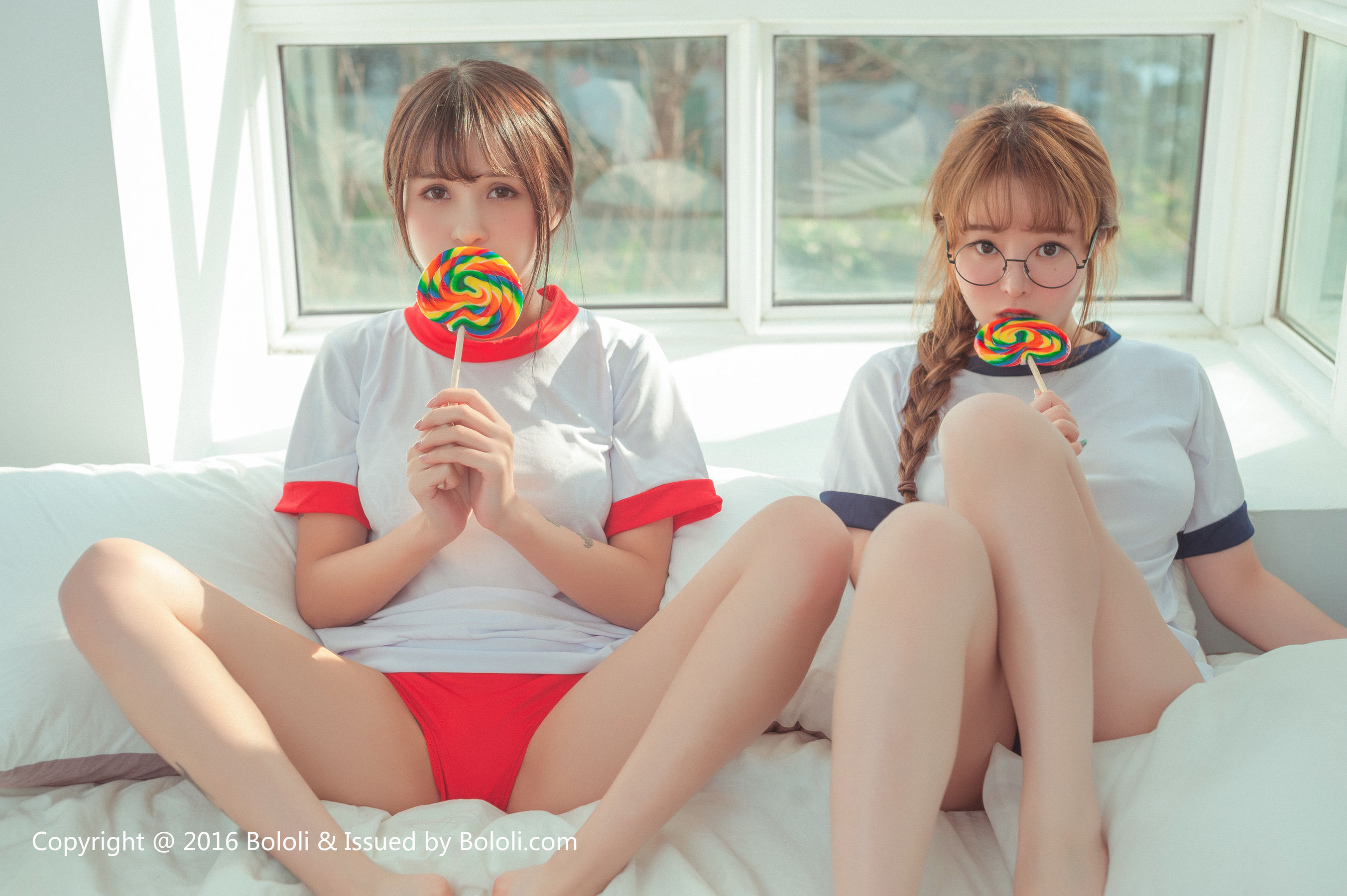 柳侑绮、夏美酱《我和老板的日常》 [Bololi波萝社] BOL.042 