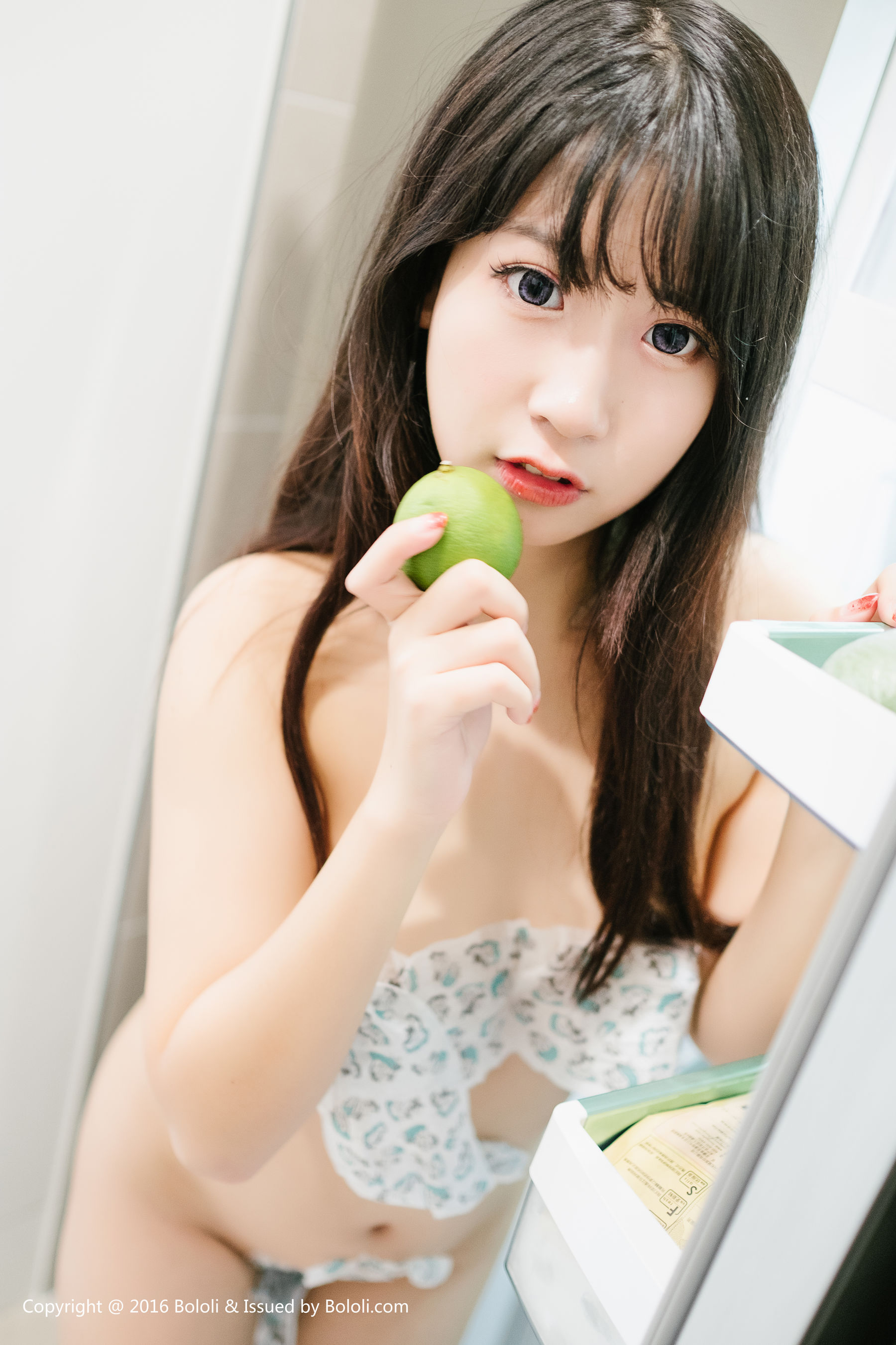 猫九酱Sakura《行李箱少女》 [Bololi波萝社] BOL.109  - 图片04