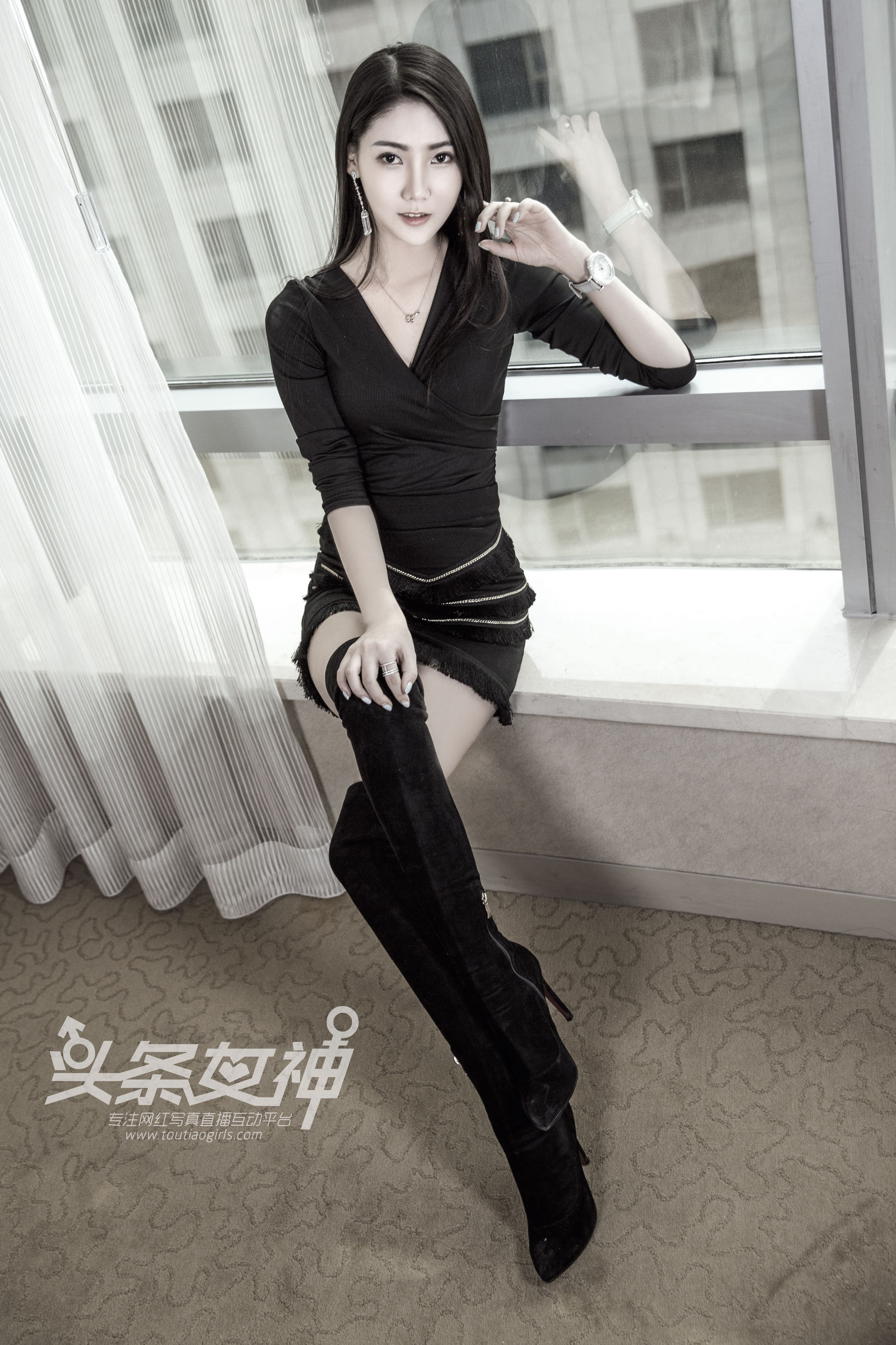 雪娇《美腿美足征服》 [头条女神Toutiaogirls]  - 图片04