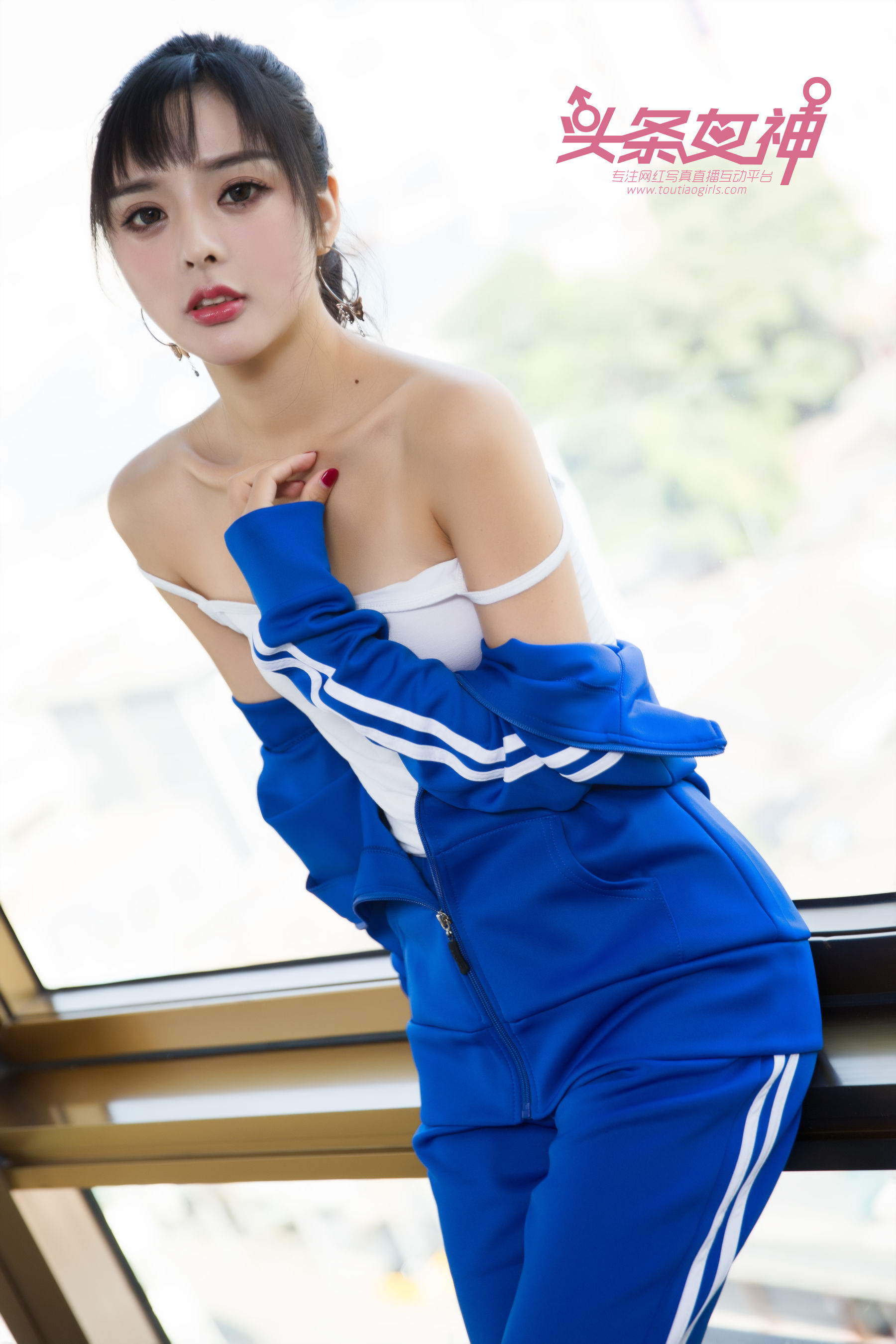 周熙妍《期中考试》 [头条女神Toutiaogirls]  - 图片03