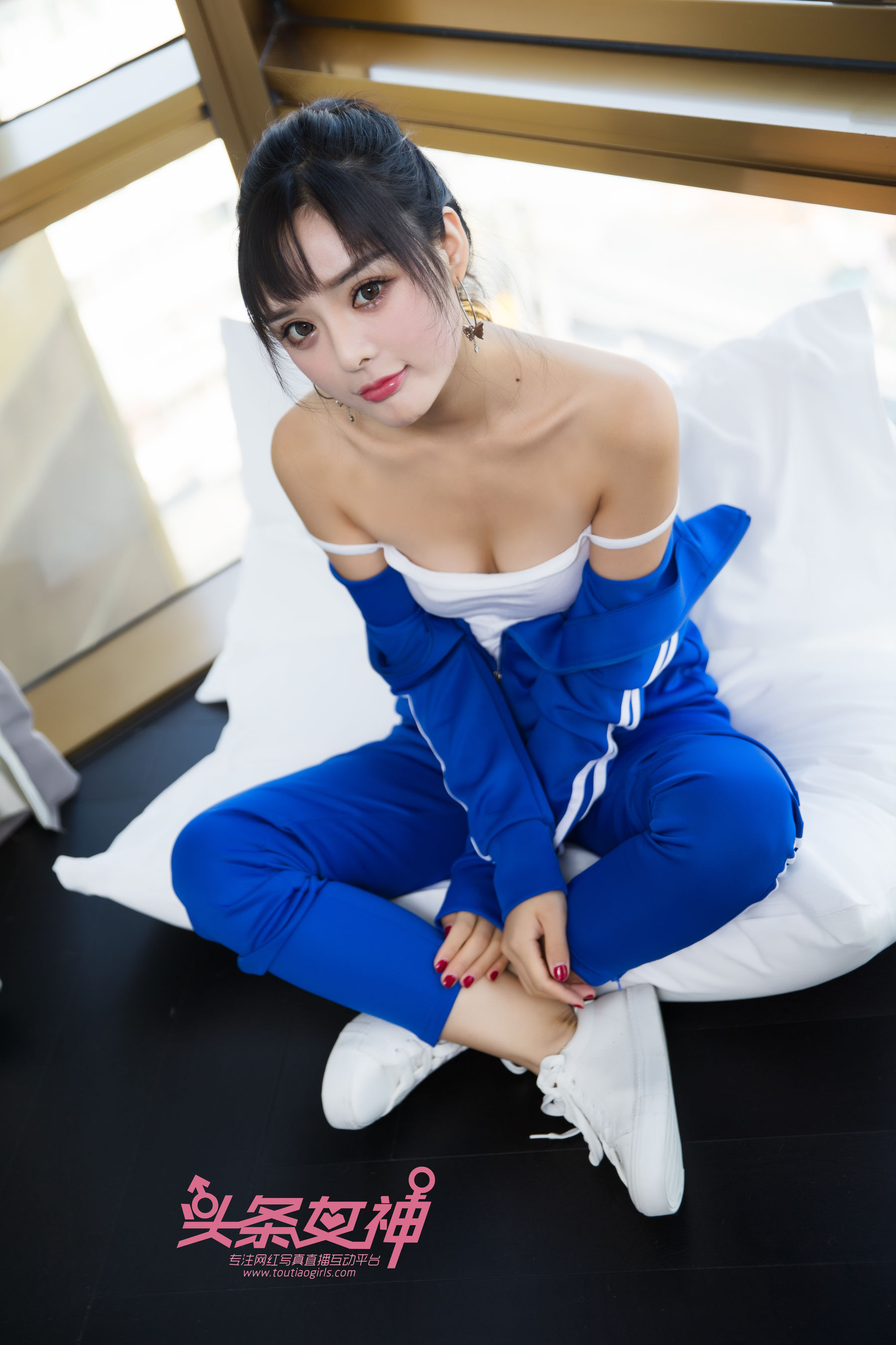 周熙妍《期中考试》 [头条女神Toutiaogirls]  - 图片05