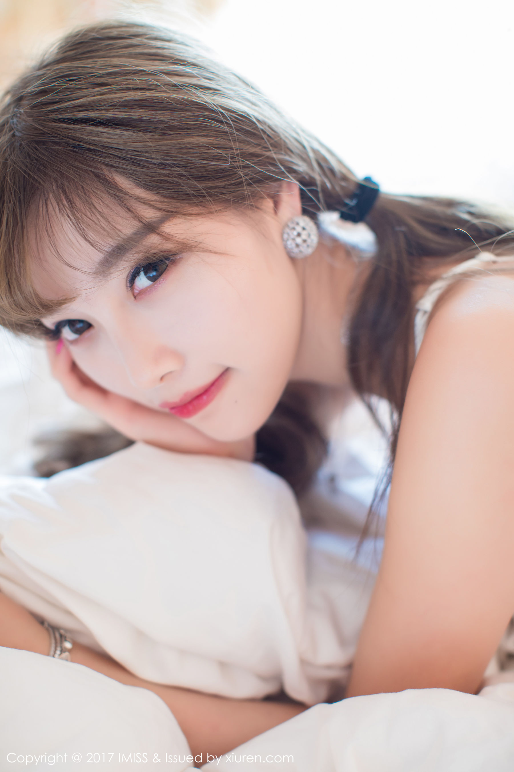 杨晨晨sugar《蕾丝网袜与性感比基尼》 [爱蜜社IMiss] Vol.183 