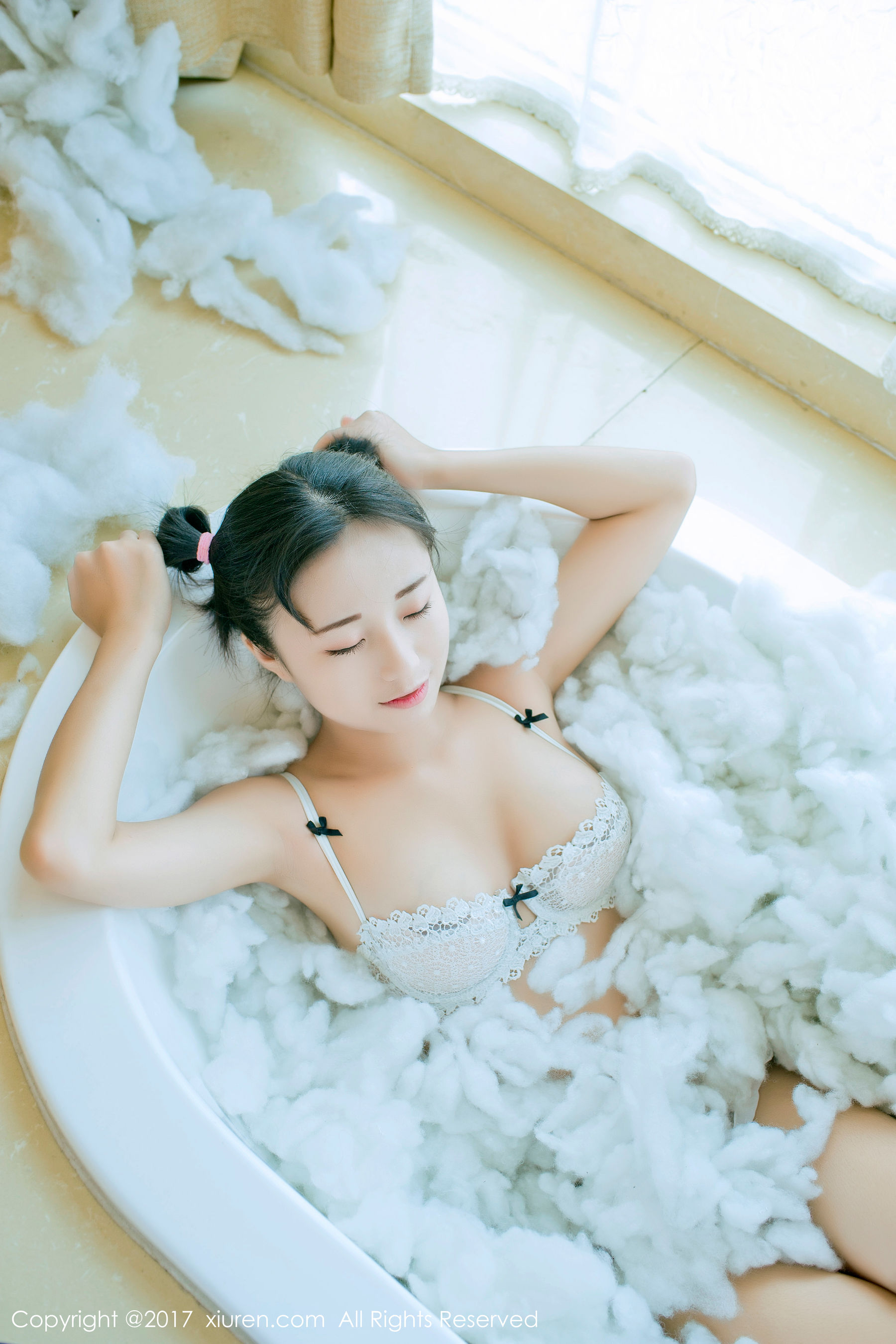 仓井优香《白色蕾丝吊带系列+连体日系高中体操服》 [秀人XIUREN] NO.805 