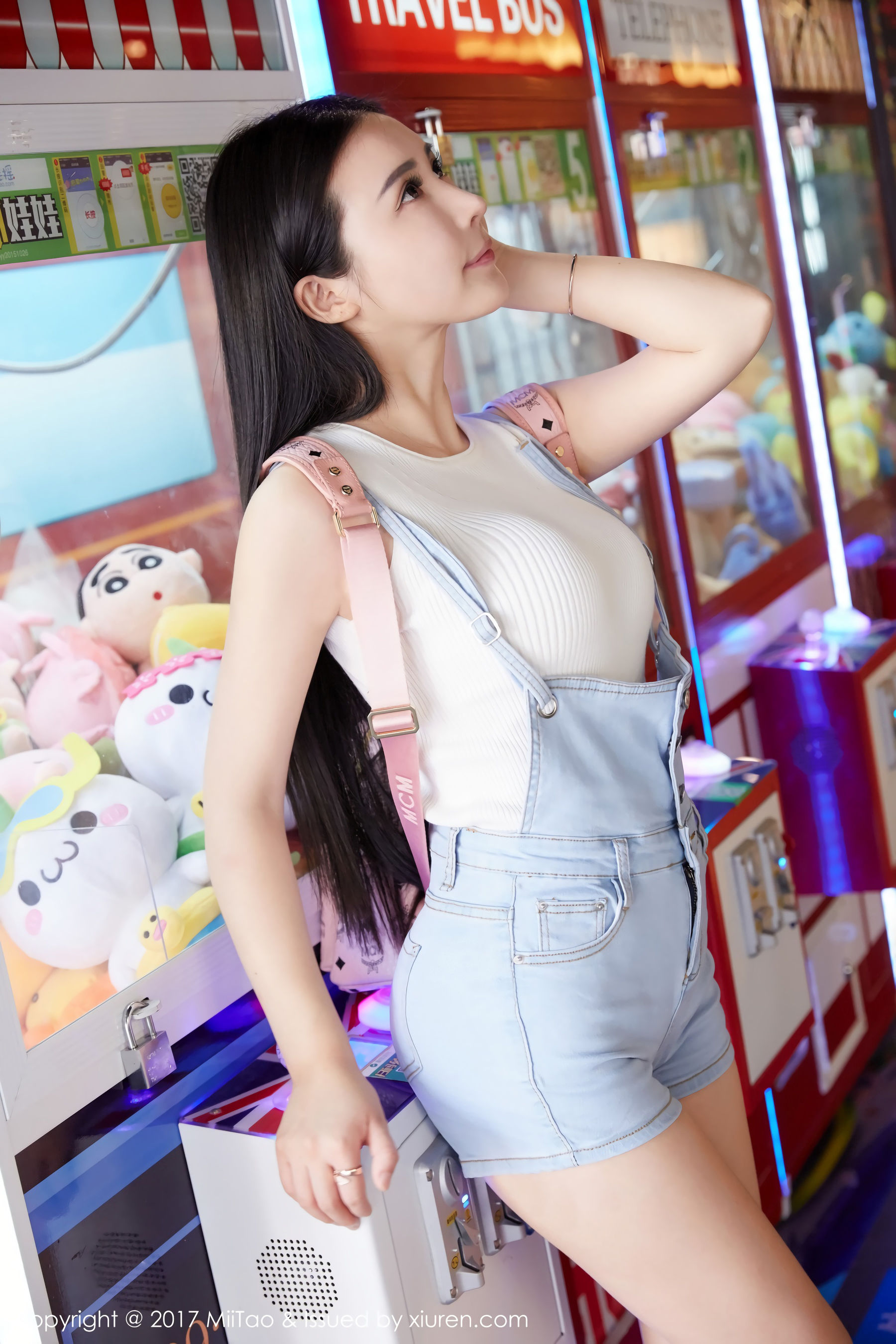 萱萱Cecilia《牛仔女神+街拍》 [蜜桃社MiiTao] Vol.084 