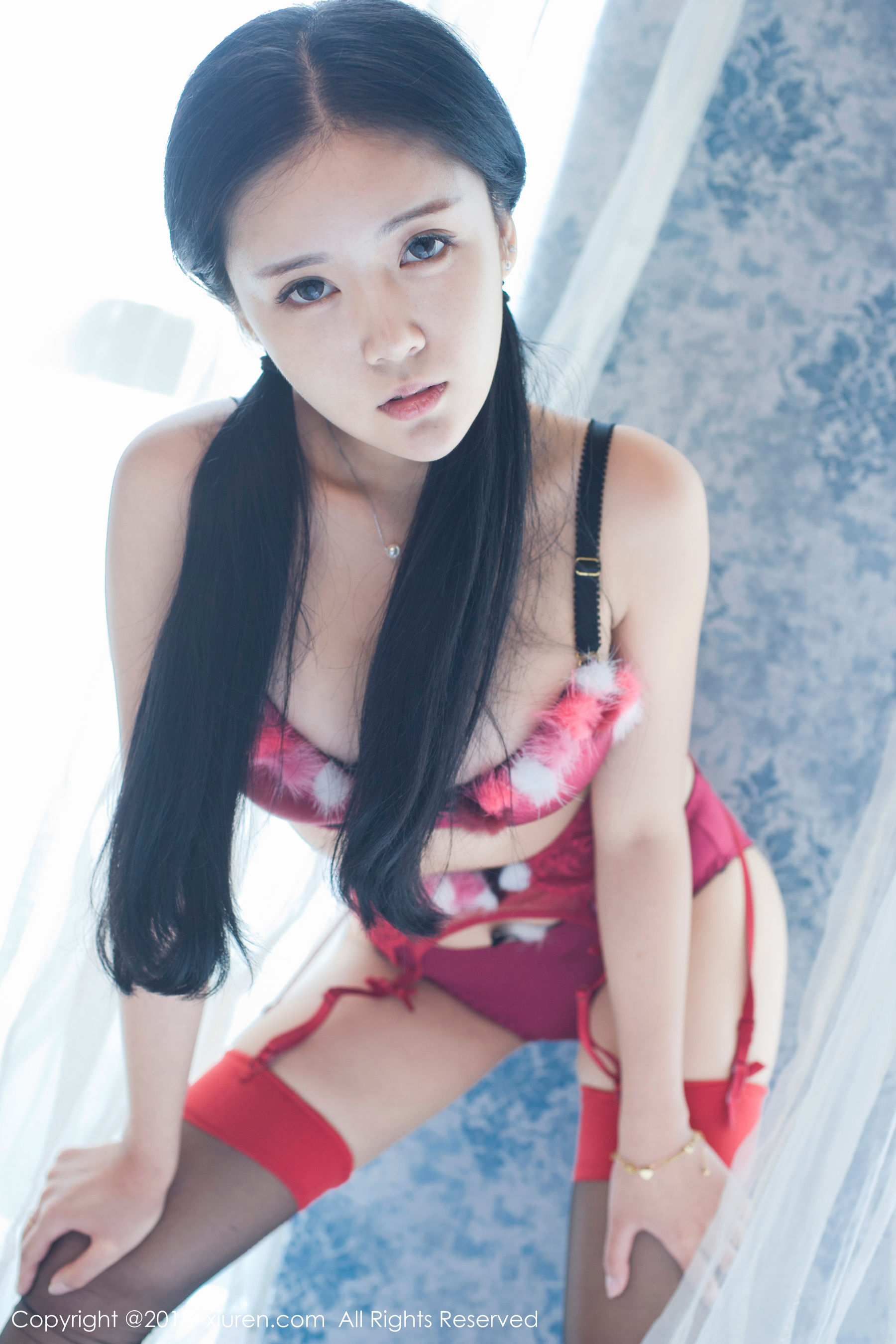 红气球《童颜巨乳稚气未脱小姑娘》 [秀人XiuRen] No.932 