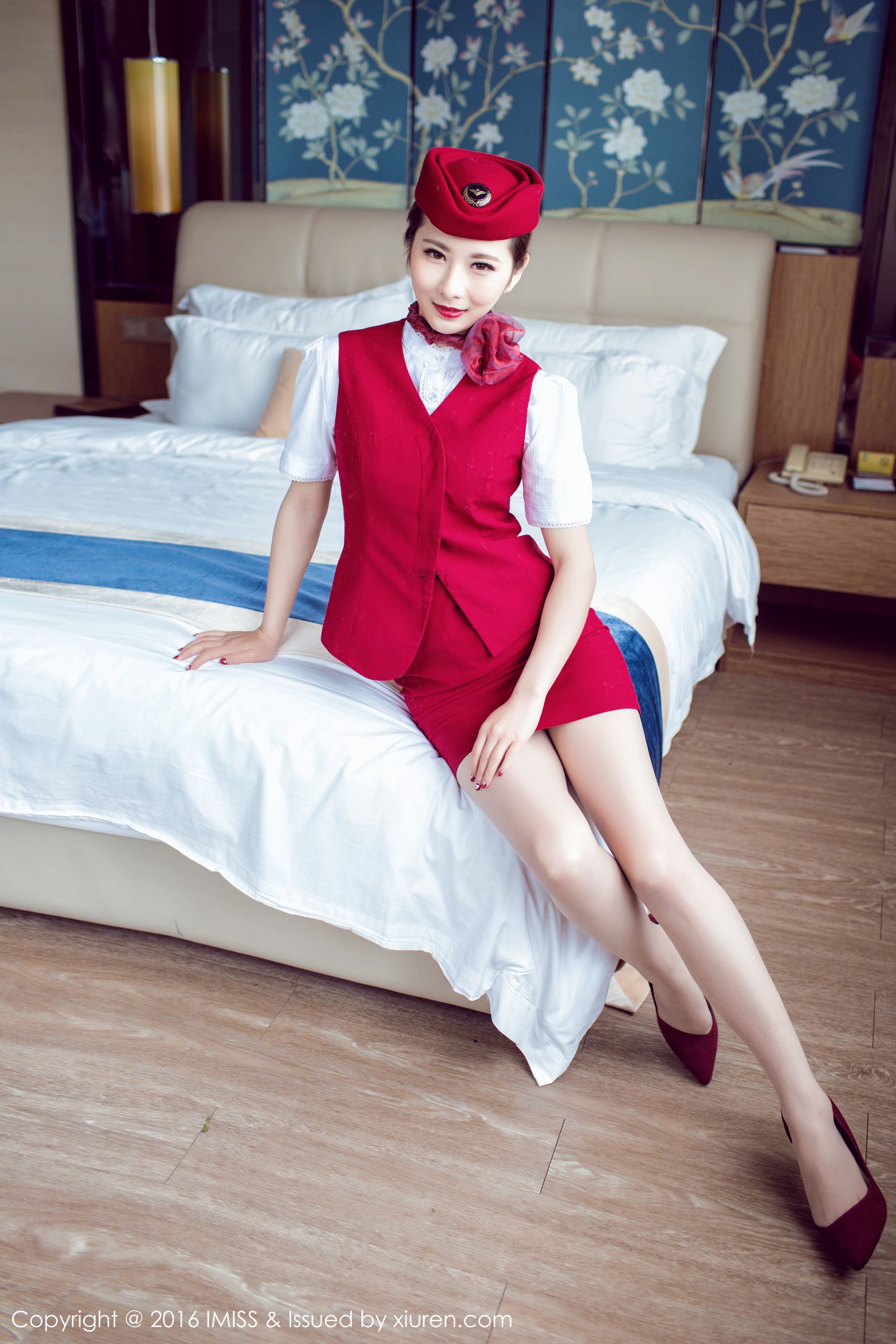 莉莉Lily《兔女郎、空姐制服+死库水湿身系列》 [爱蜜社IMiss] Vol.082 