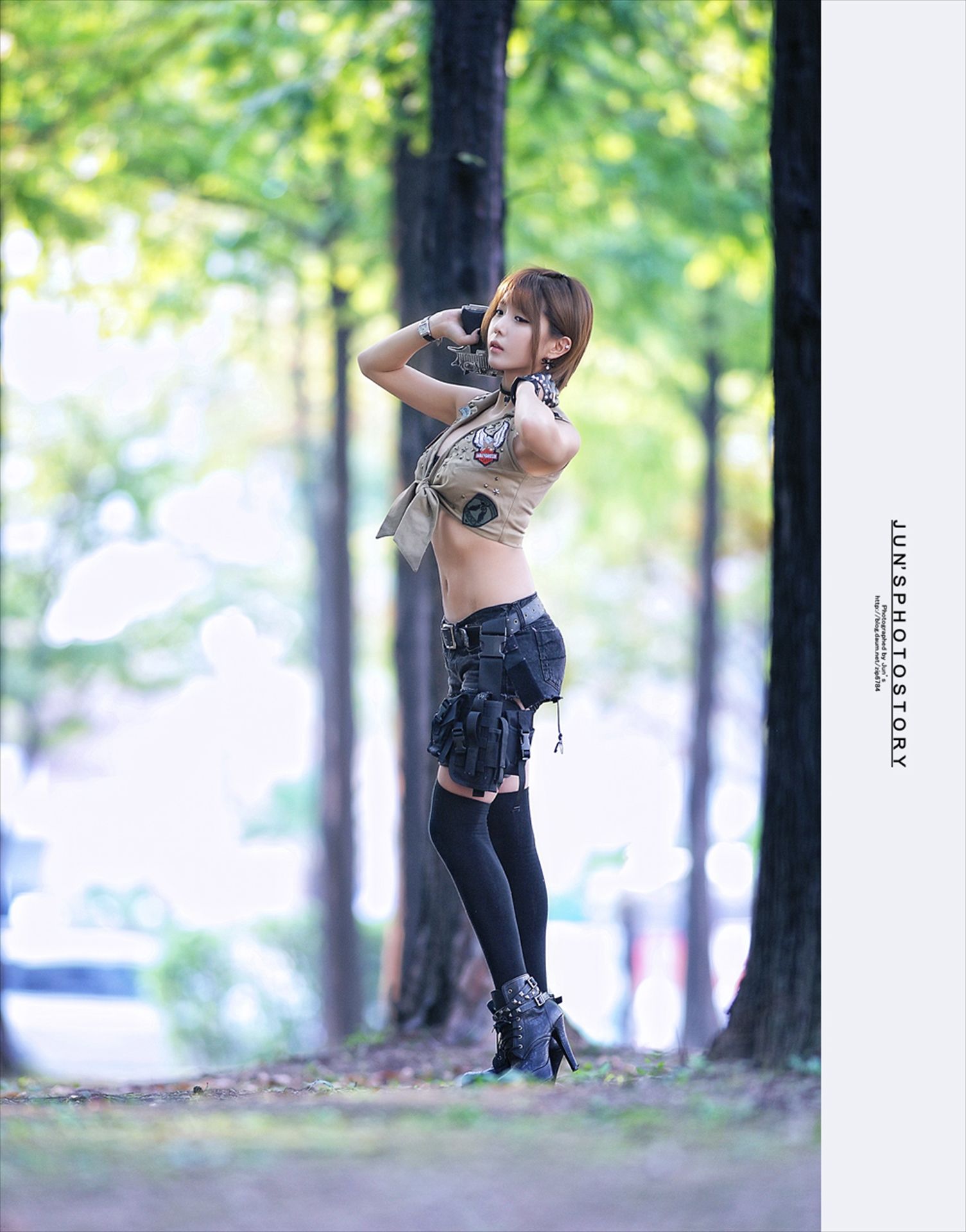 [韩国美女] 许允美-游戏展览COS