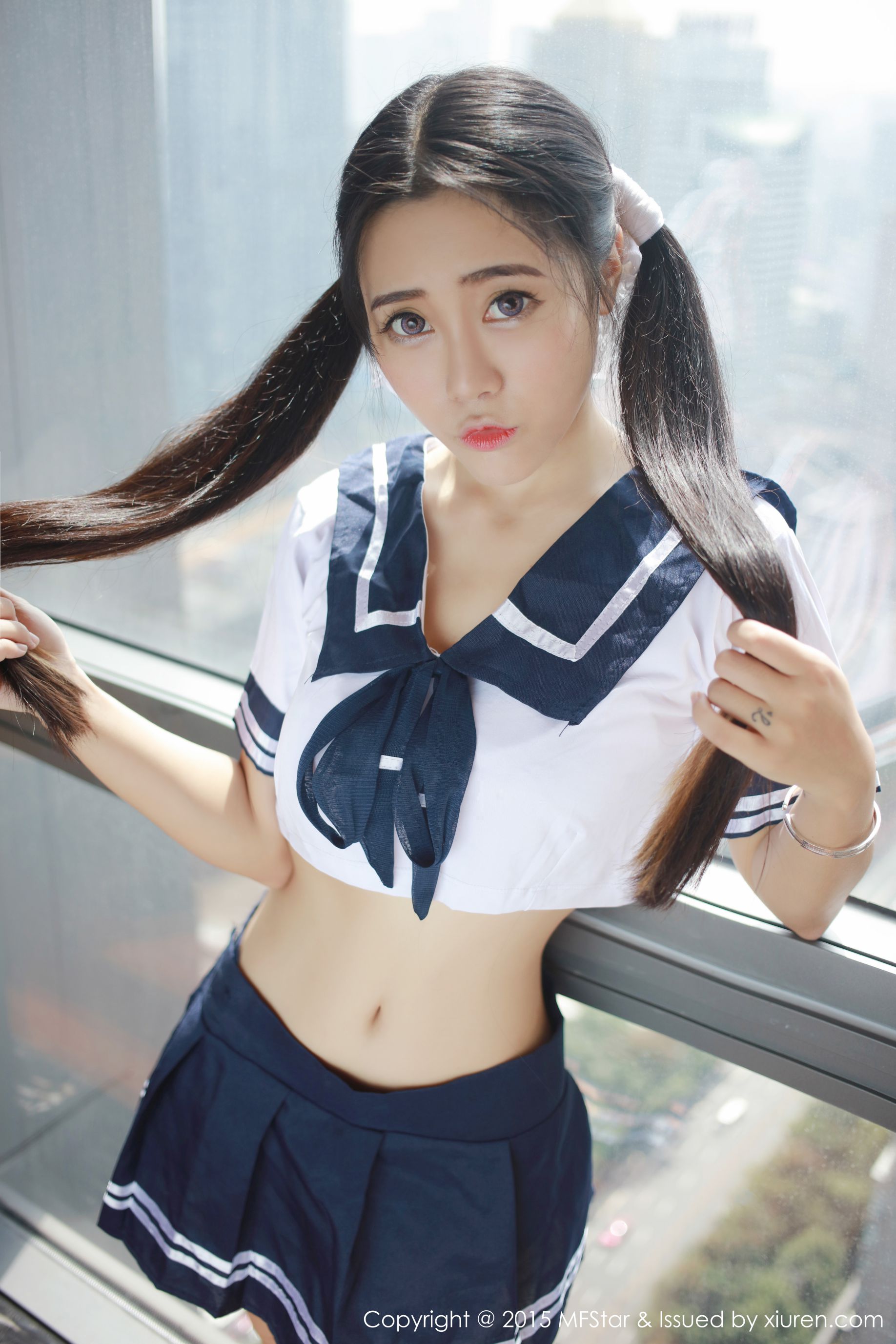 兜豆靓Youlina《3套性感制服系列》 [模范学院MFStar] Vol.032 
