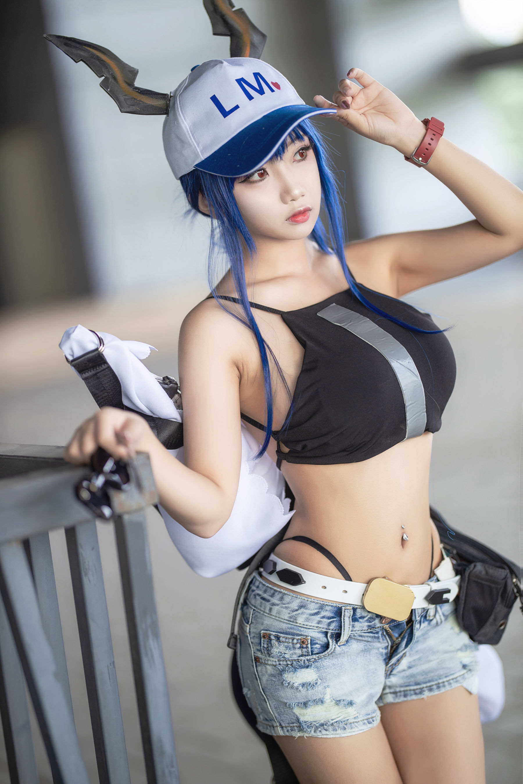 白嫩美少女鬼畜瑶 女游客c