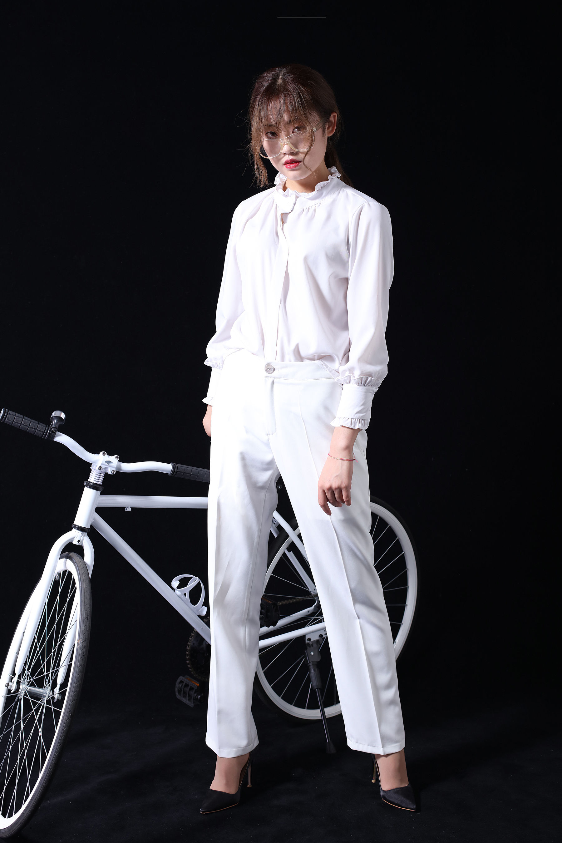 [奈丝] NO.126 可乐 御姐套装 裤里丝