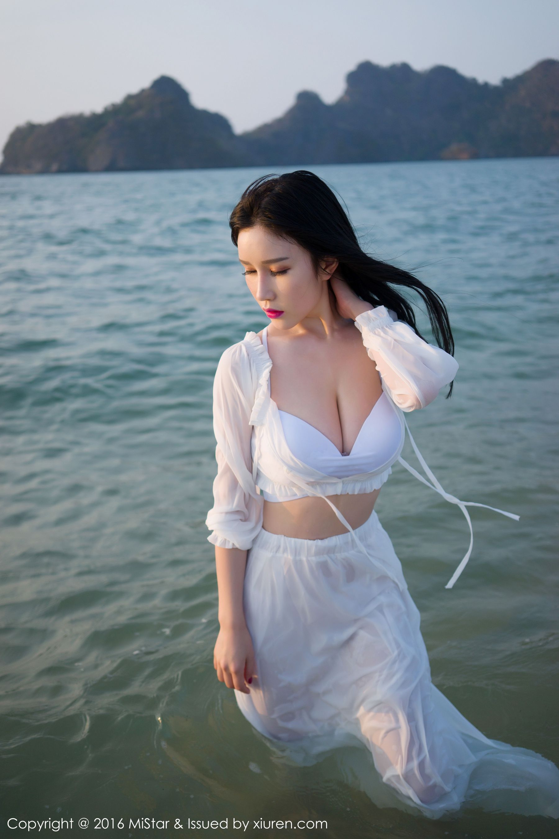 于姬Una《兰卡威旅拍》海滩长裙+泳装 [魅妍社MiStar] Vol.106 