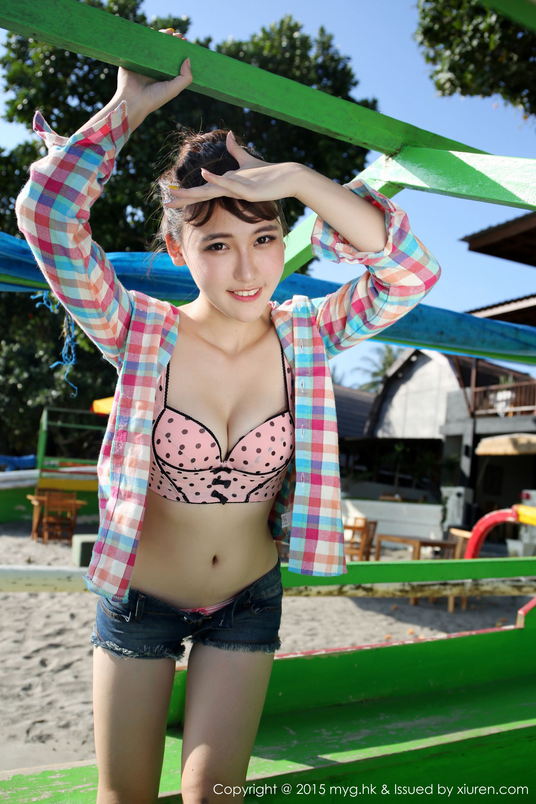 熊吖BOBO《海滩牛仔热裤+比基尼》 [美媛馆MyGirl] Vol.158 