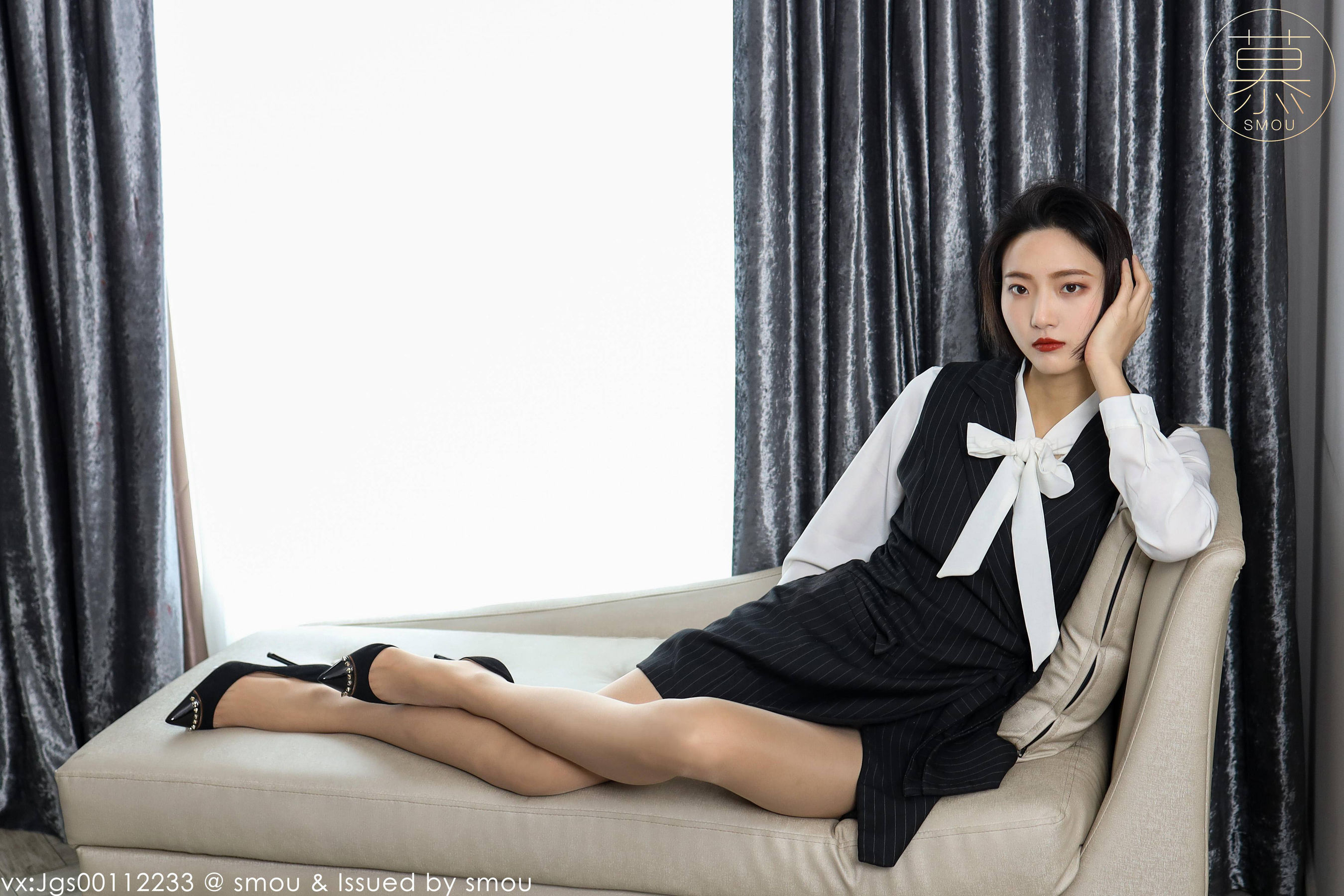 [丝慕SMOU] 熟系列 S004 佳佳 丝袜美腿套图
