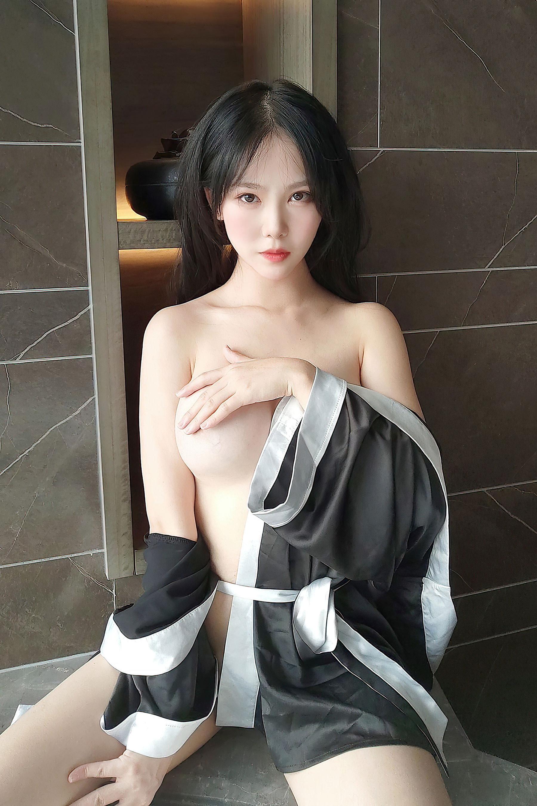 [尤蜜YouMiabc]  抖娘利世 今夜不归
