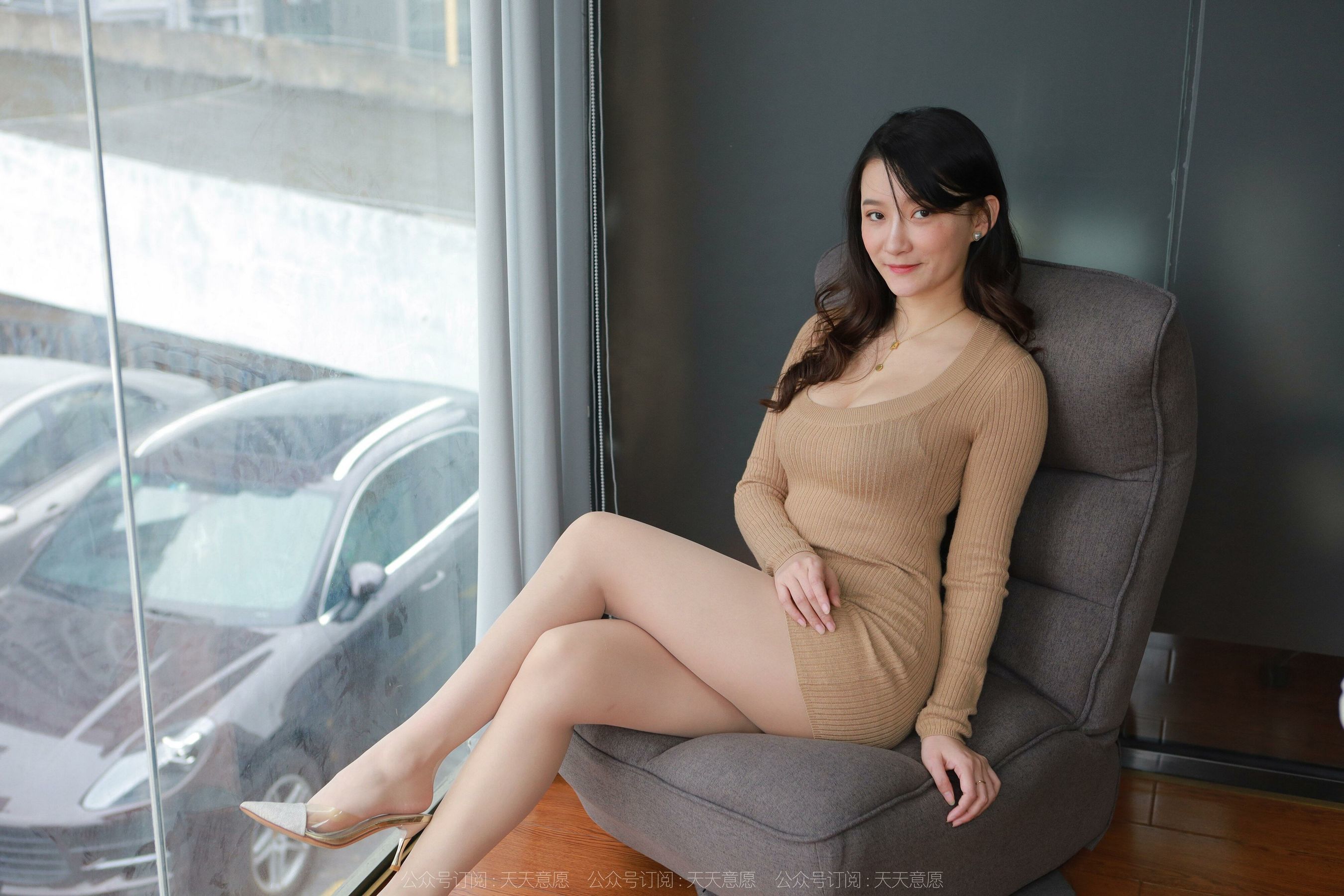 [IESS异思趣向] 模特：秋秋 《事业心很深》