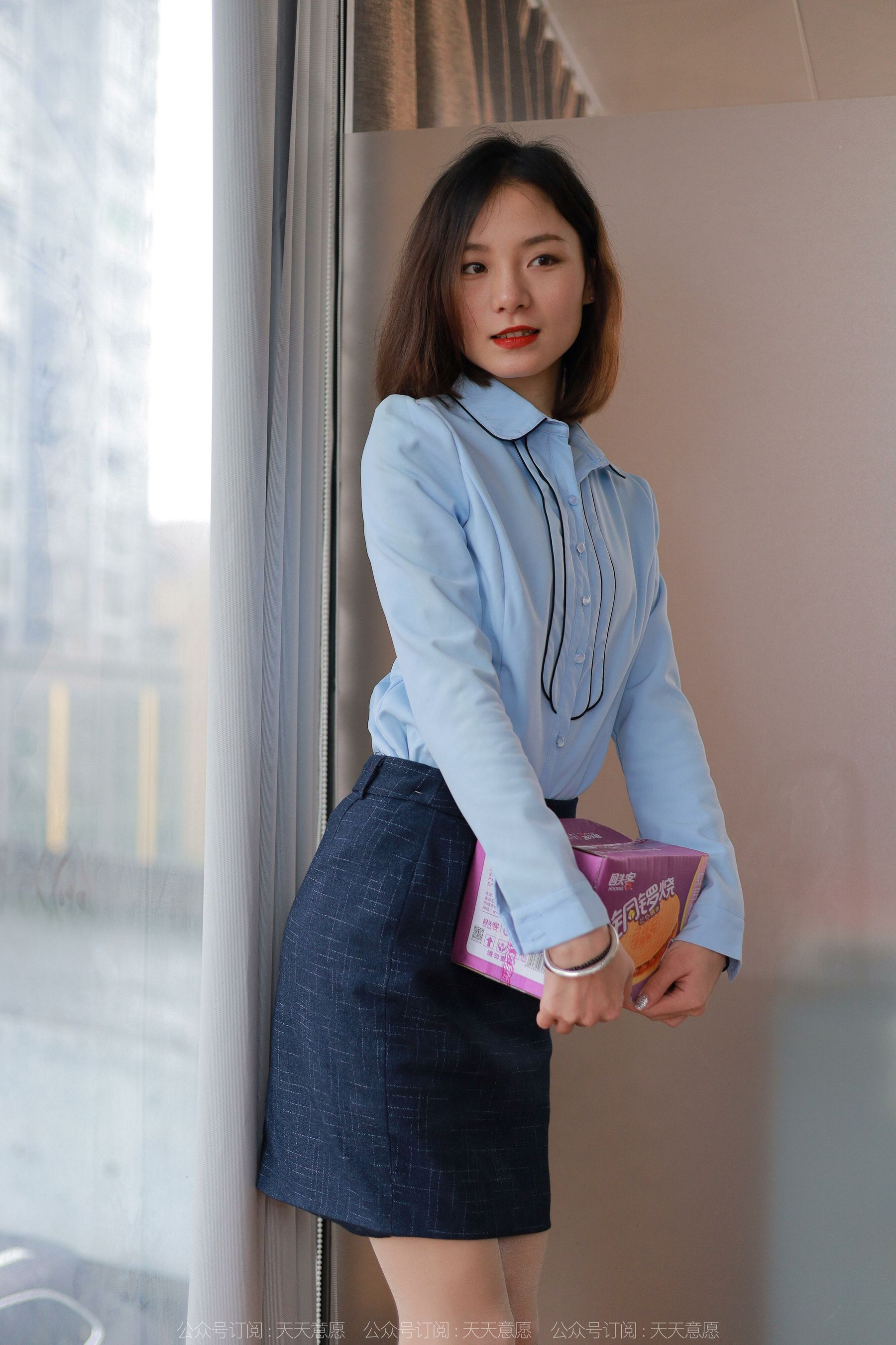 [异思趣向IESS] 模特：小六《美女搬砖》