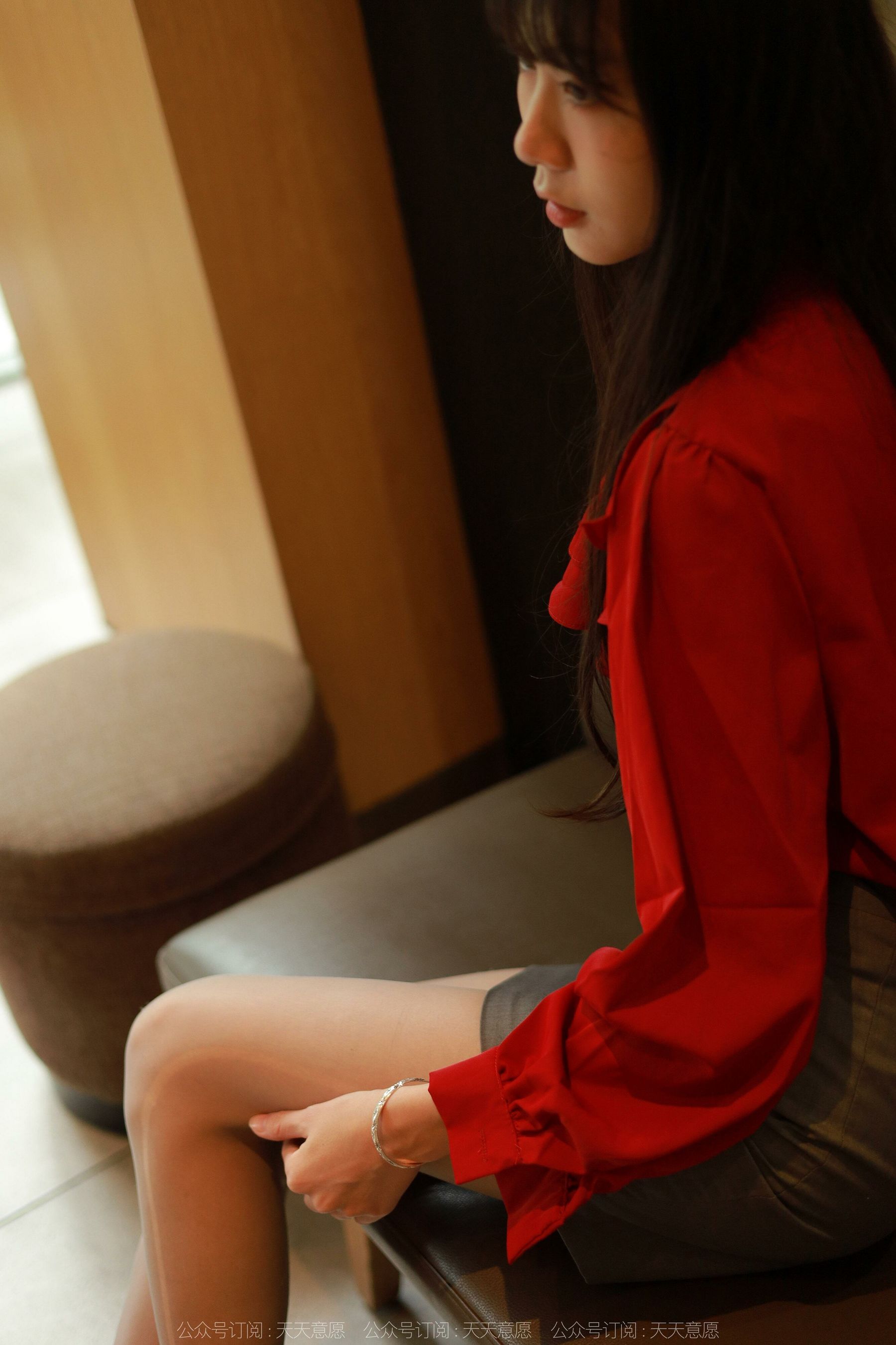 [IESS异思趣向] 团团 对面的美女同事