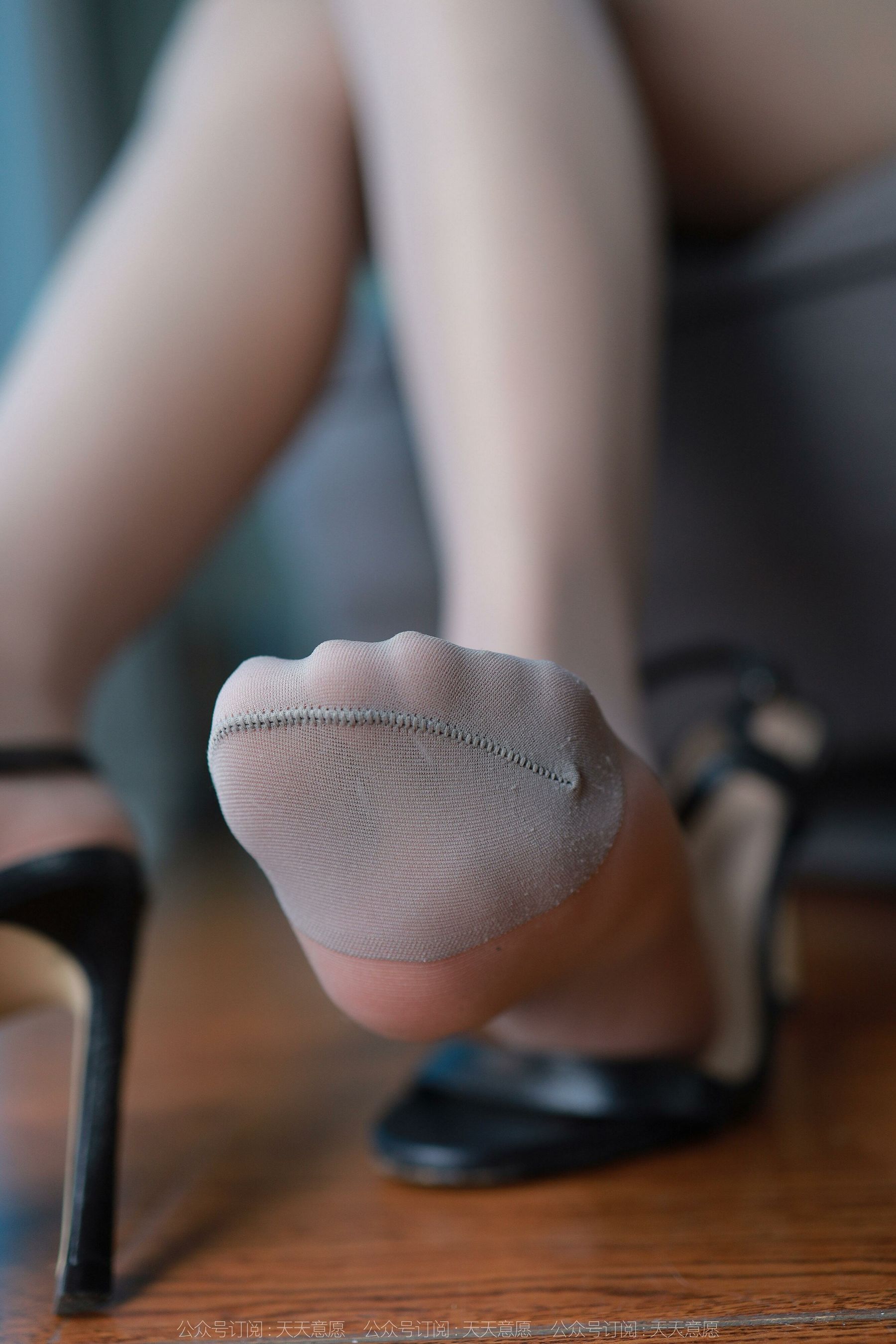 [IESS异思趣向]  模特：婉萍 《灰色轨迹》