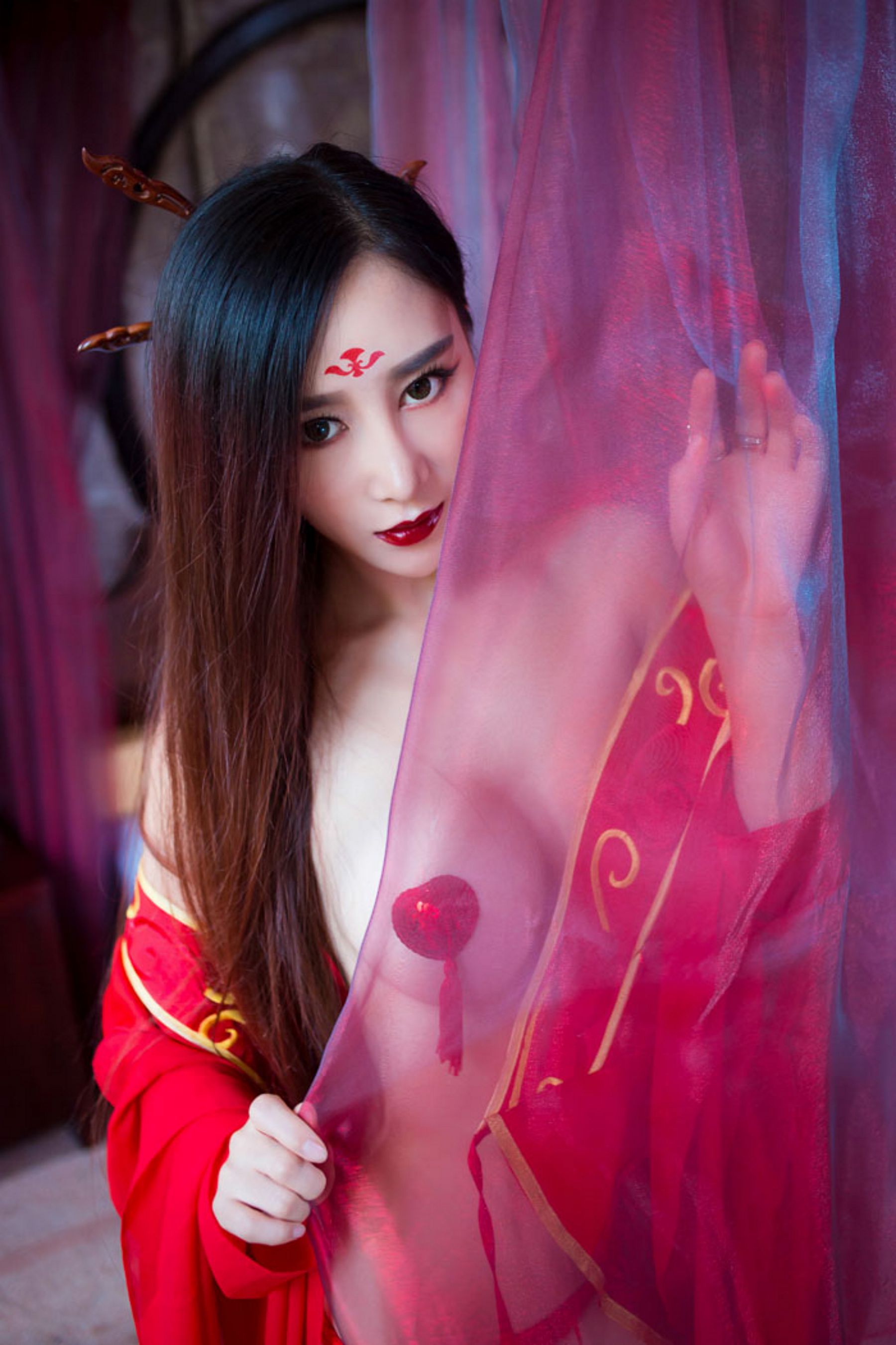 邹晶晶《花千骨 ? 魔化》COS [秀人网XiuRen] No.382 