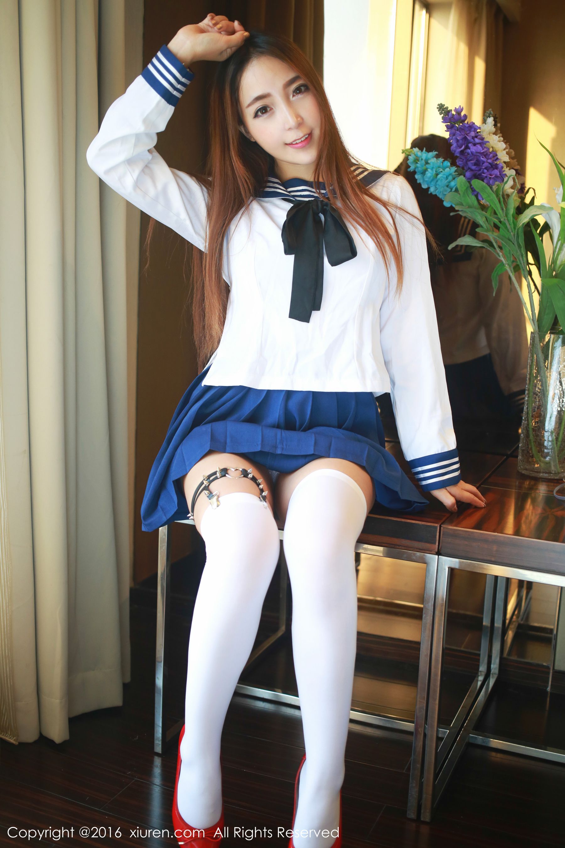 黄歆苑《学生装制服诱惑+抹胸内衣》 [秀人网XiuRen] No.486 