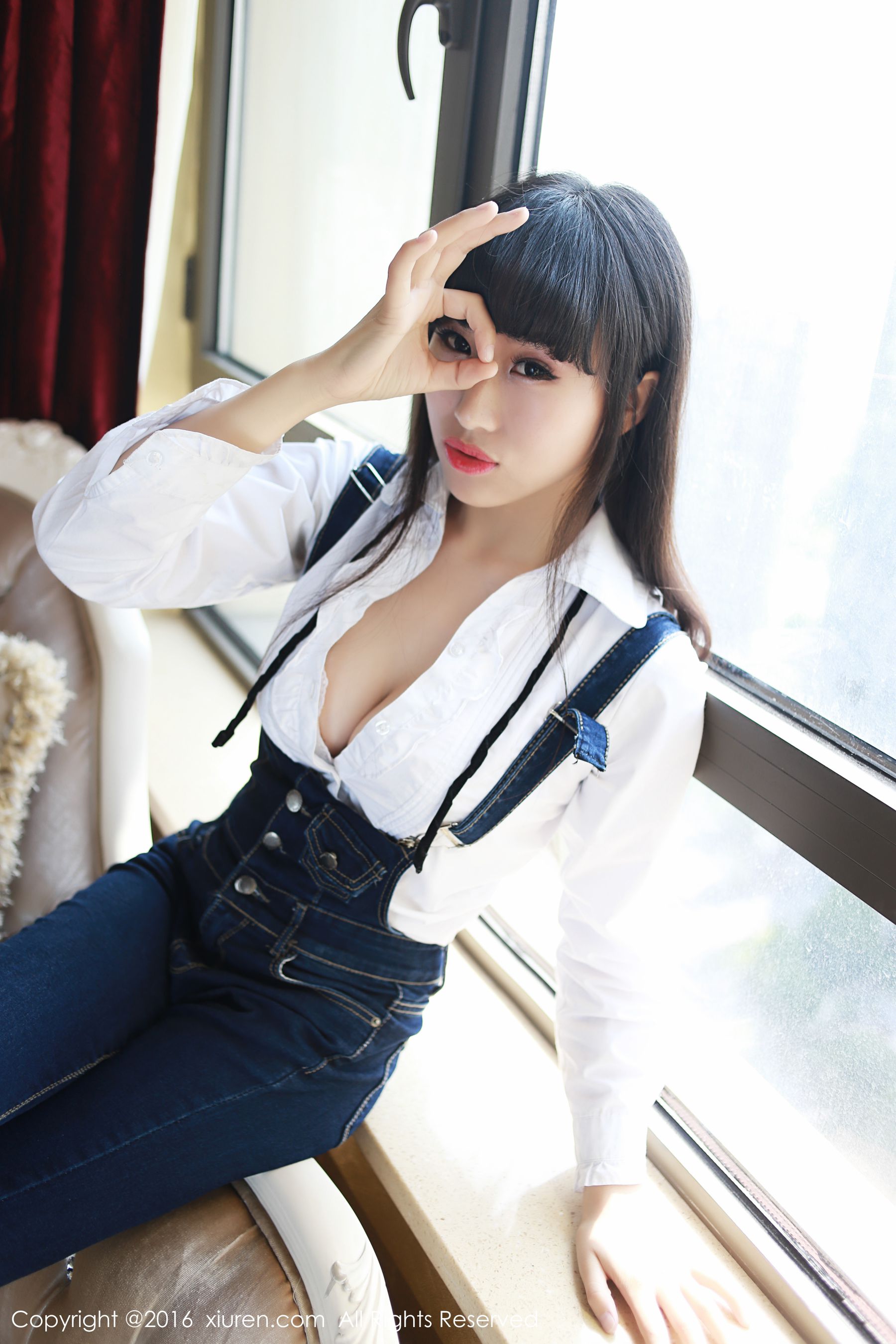 月音瞳《来自武汉的童颜巨乳妹子》 [秀人网XiuRen] No.520 