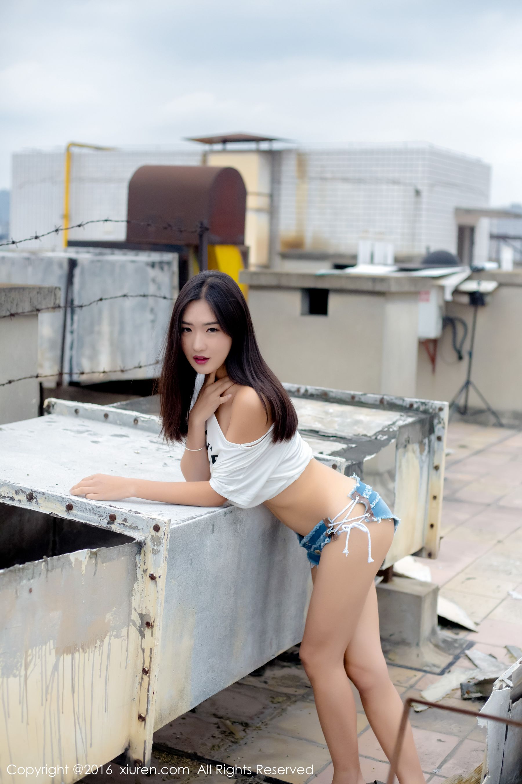周琰琳LIN《红颜朱唇，宛若青莲出水》 [秀人网XiuRen] No.624 