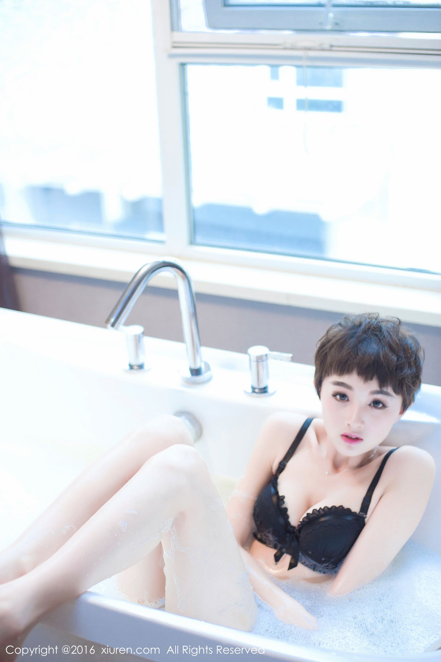 baby_kiki《真实美女空姐的休闲时光》 [秀人网XiuRen] No.657 