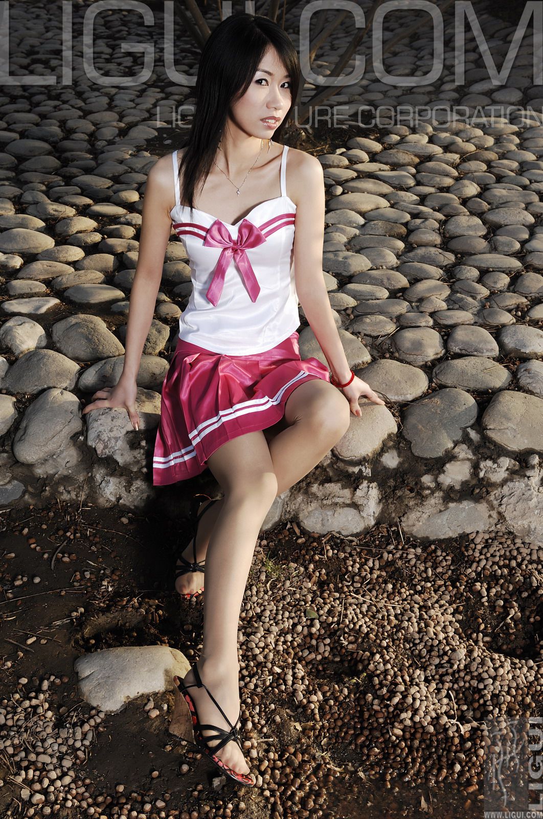 [丽柜LiGui] Model 海伦《春天來了》丝足写真图片