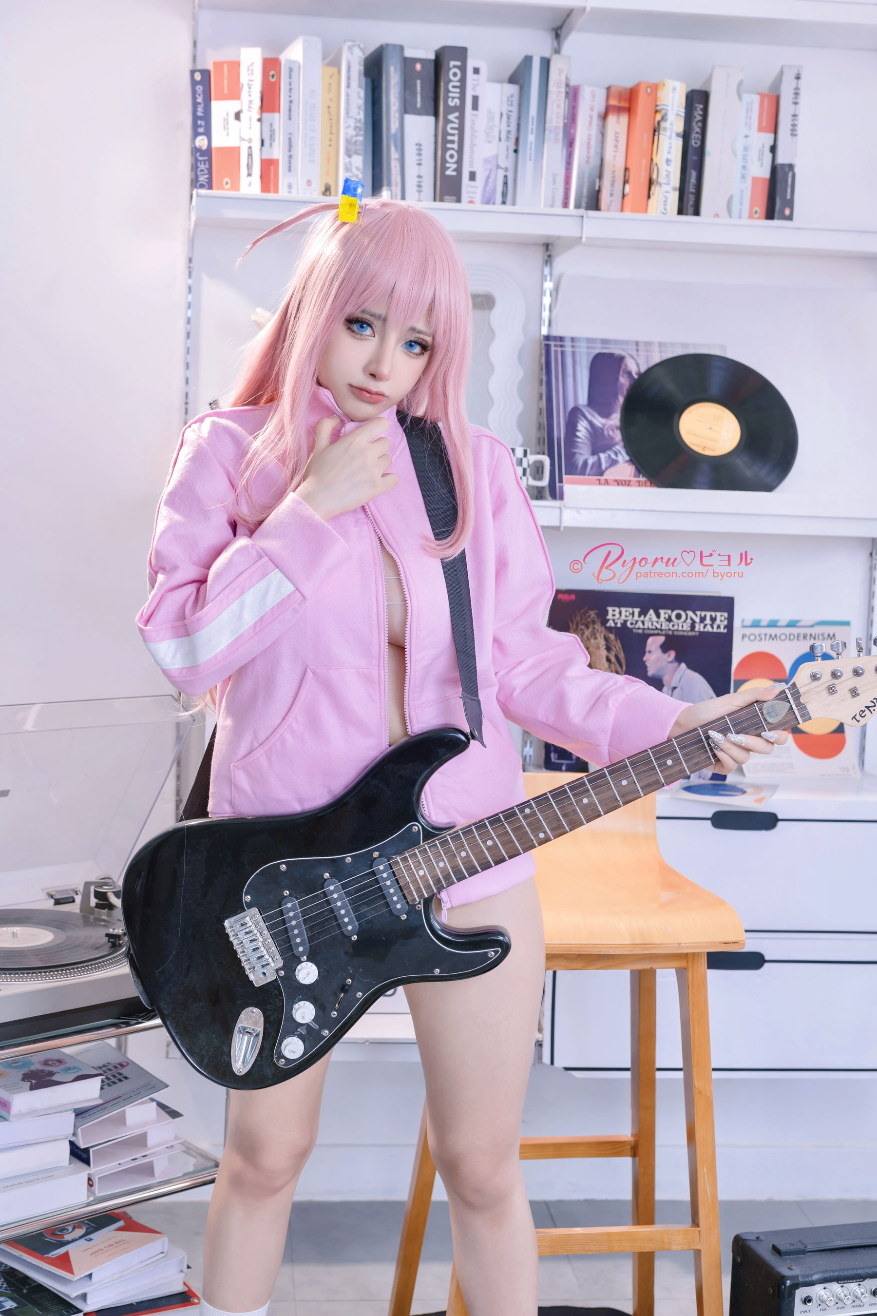日本性感萝莉Byoru - Bocchi the rock 
