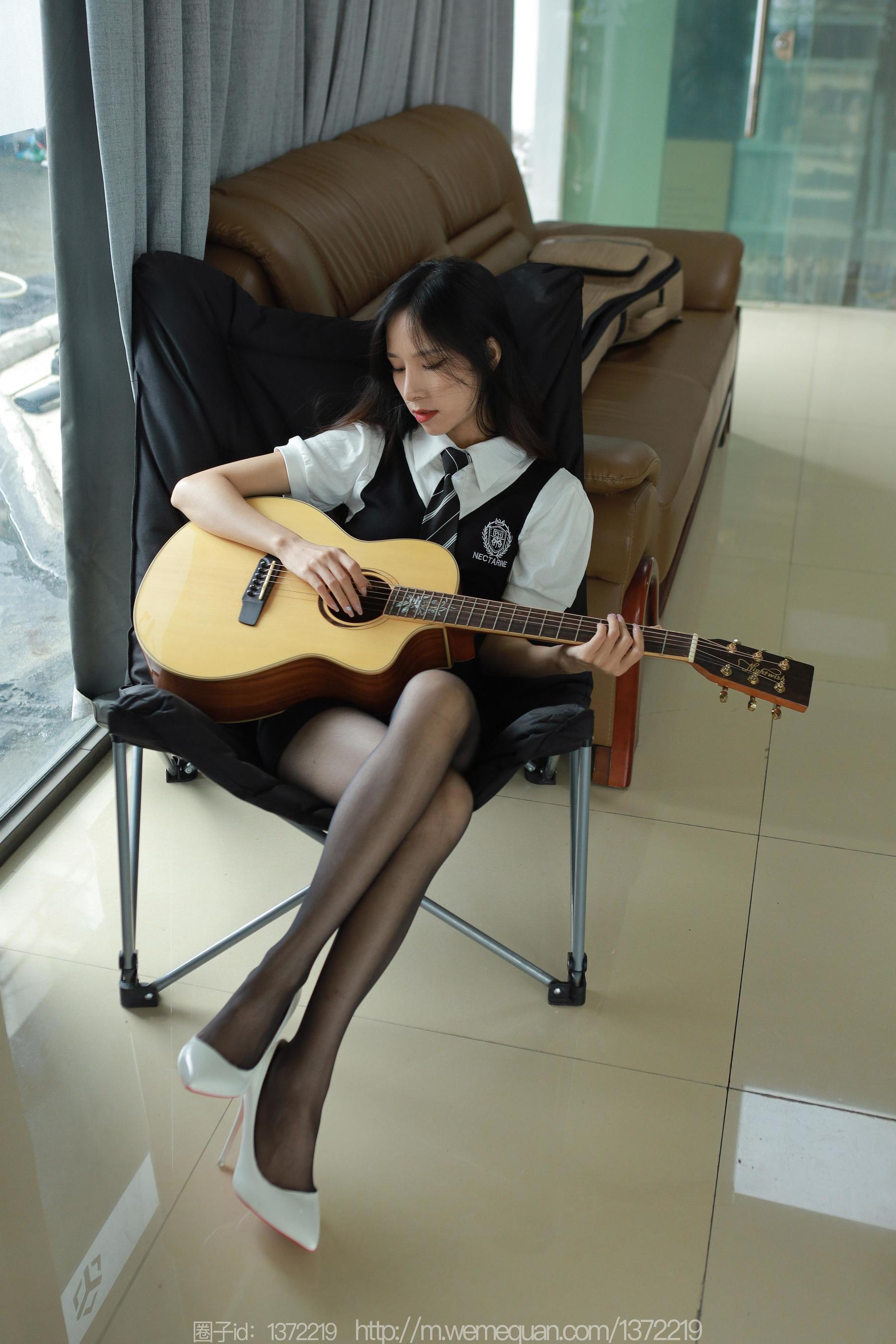 IESS异思趣向 - 模特：美子 《弹弹吉他》