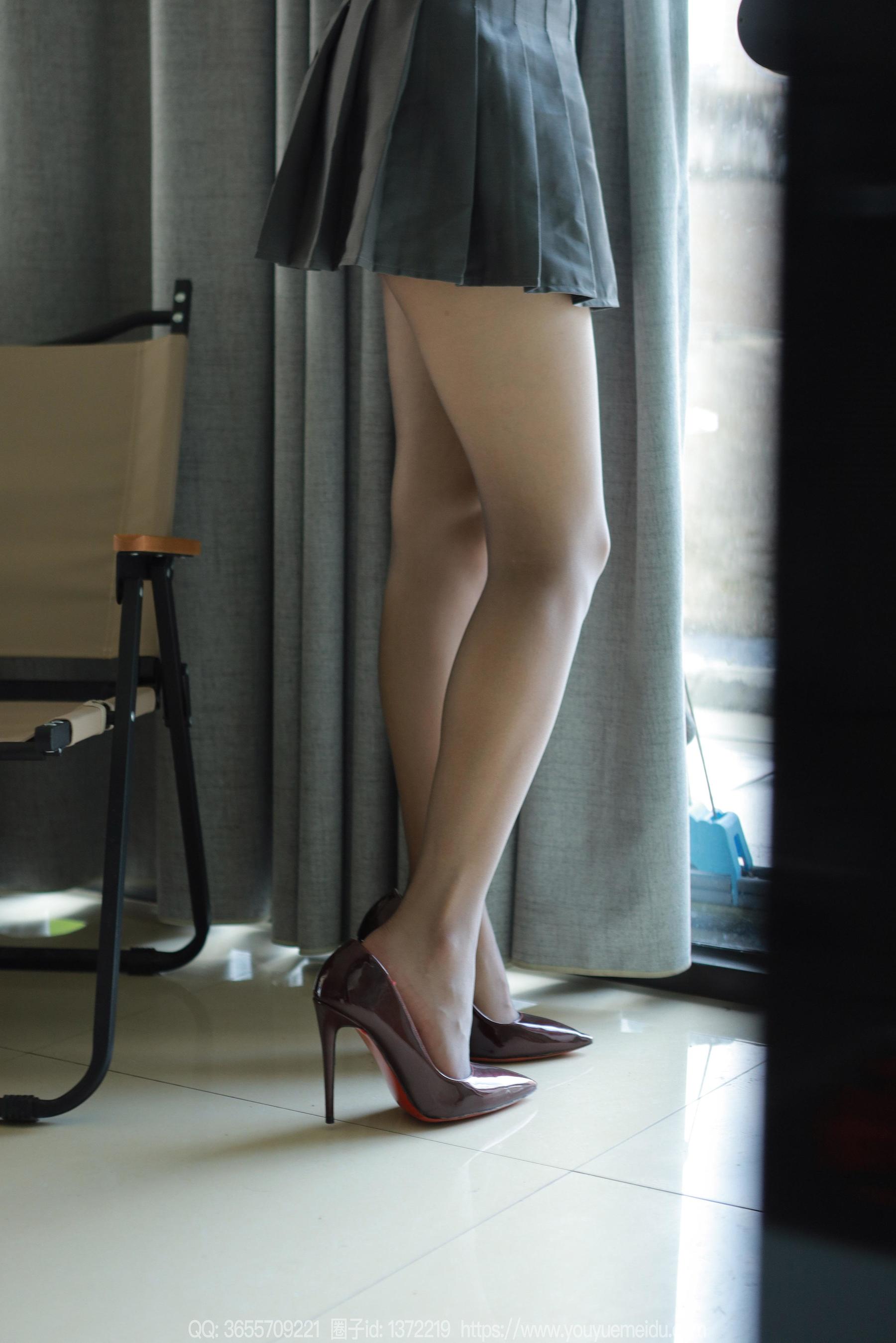 IESS异思趣向 - 模特：婉萍 《爱看书的女人》