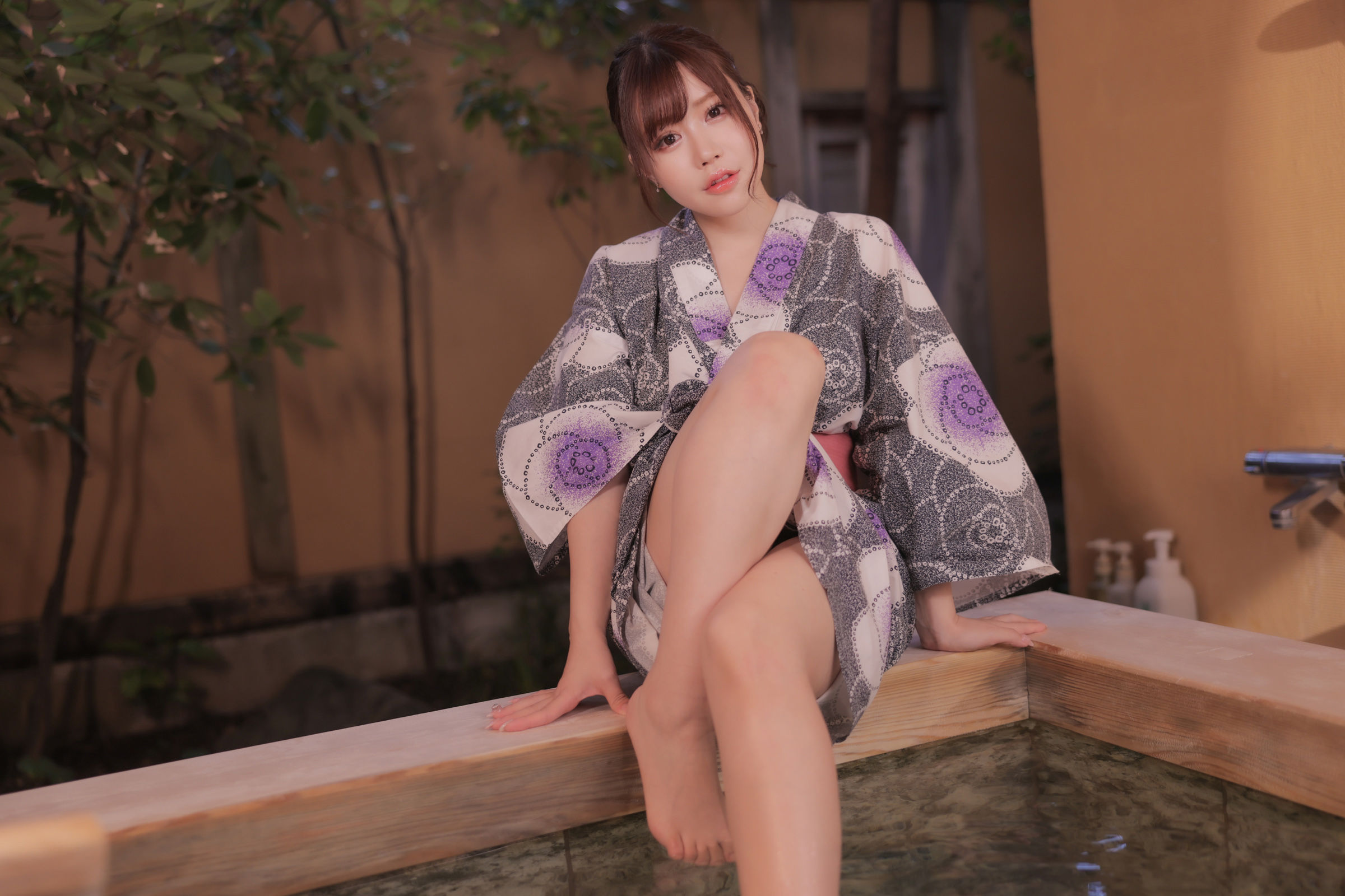 Mai Shirota 白田まい 白田まいと、貸切温泉と、濃厚接触 Vol.1
