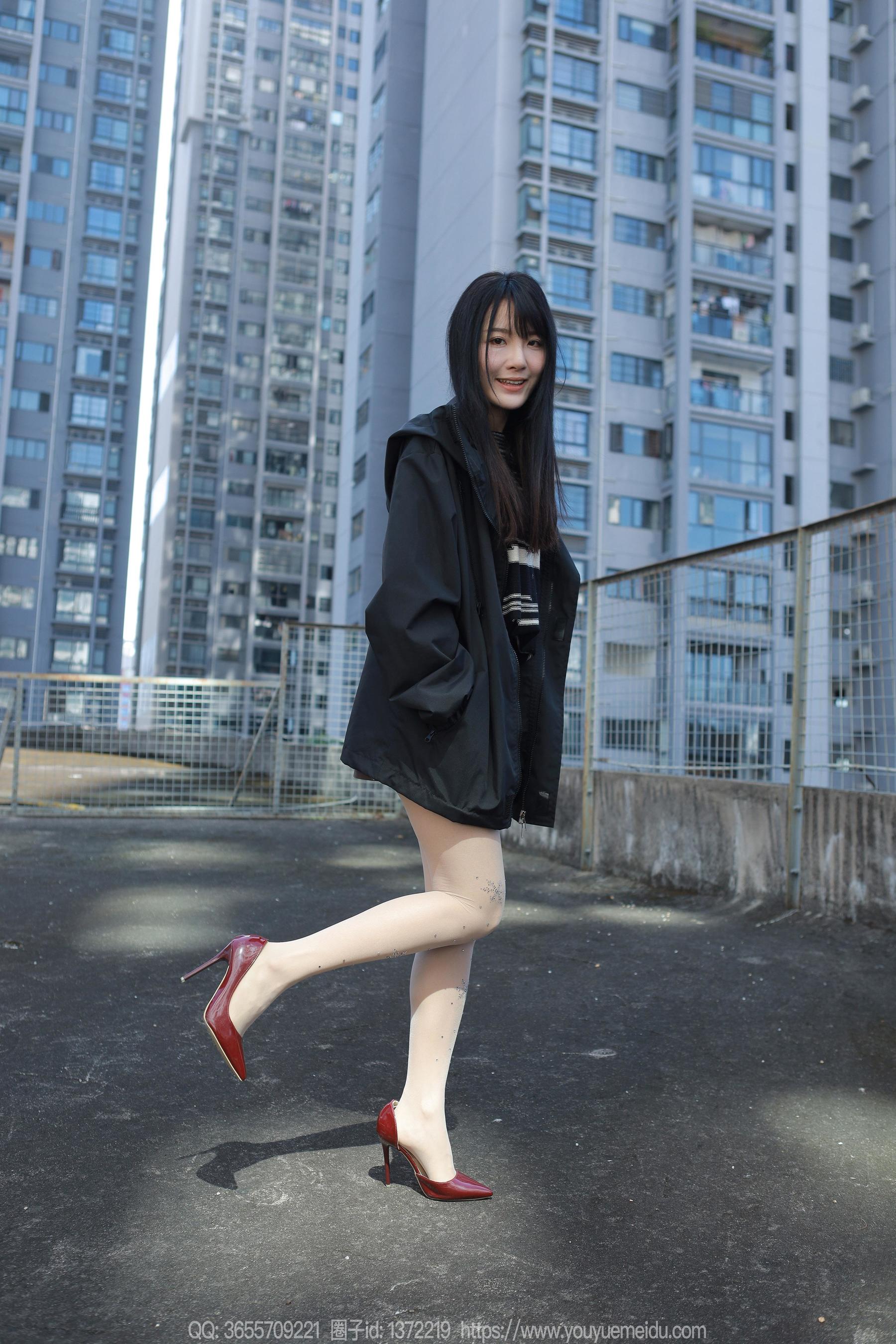 IESS异思趣向 - 模特： 婉萍 《晒晒太阳》