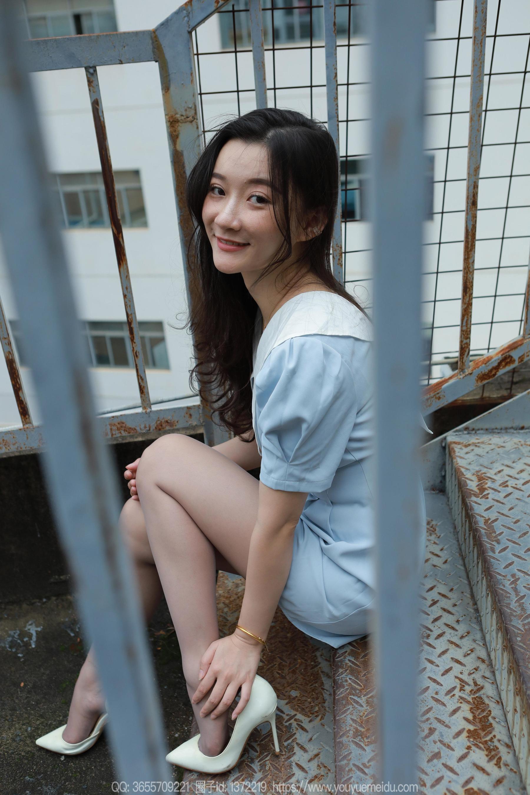 IESS异思趣向 - 模特： 秋秋 《蓝裙甜妹》