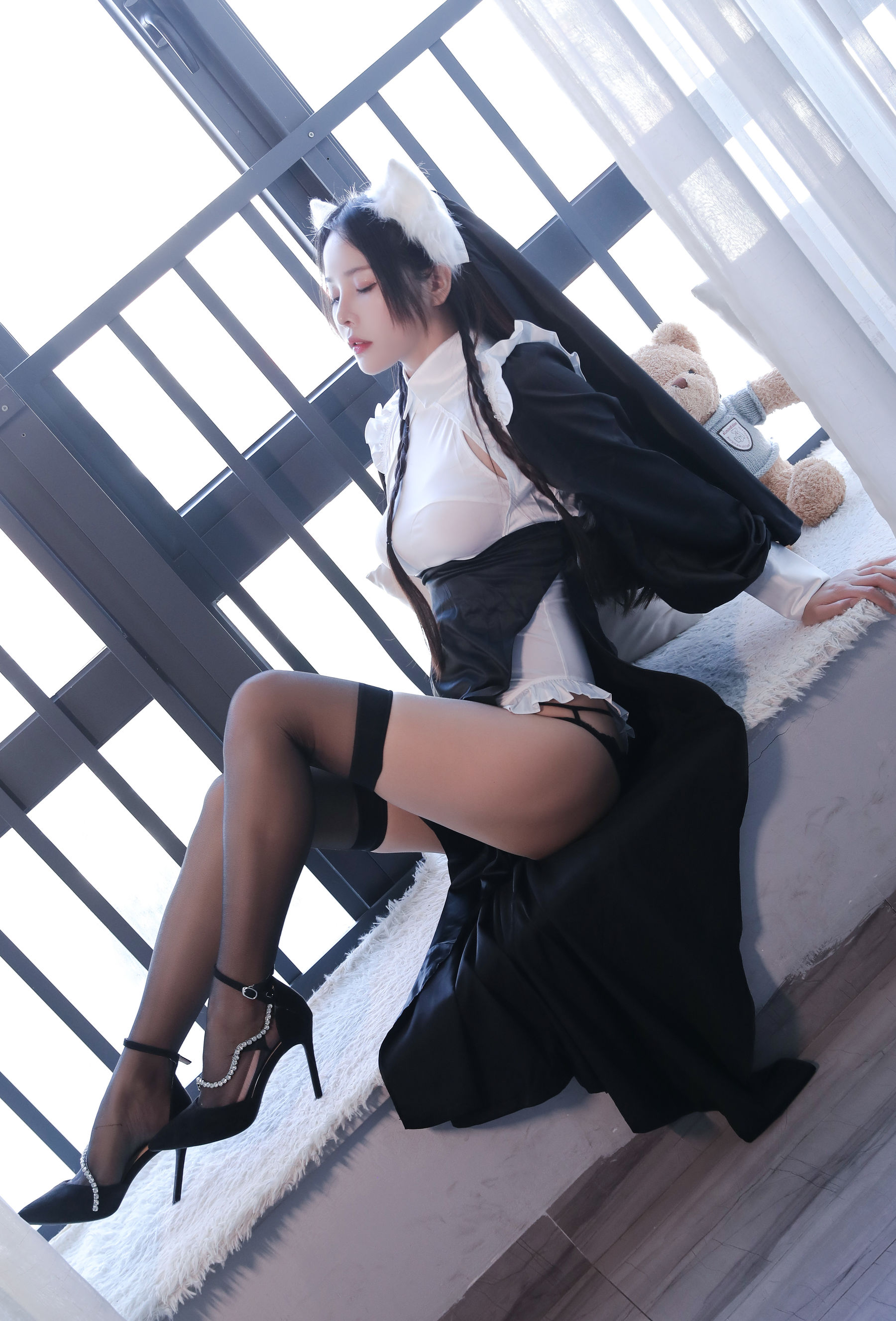 苏嫣嫣阿姨 - 修女