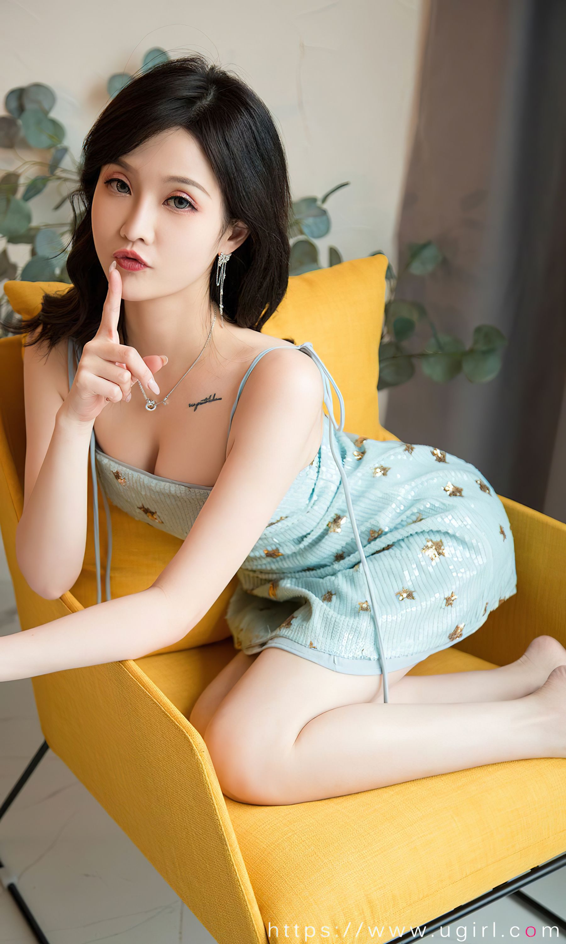 [Ugirls]爱尤物 No.2830 清澈的你 露儿