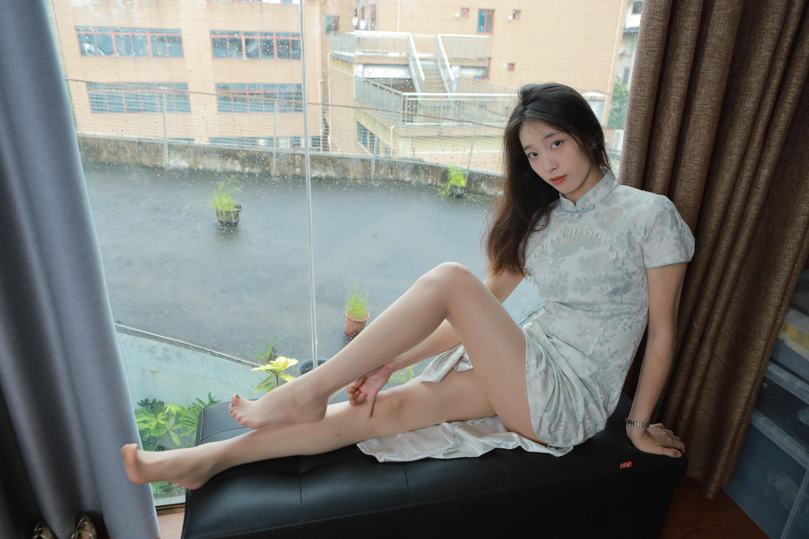 IESS异思趣向 - 模特： 小九 《长腿旗袍（下）》