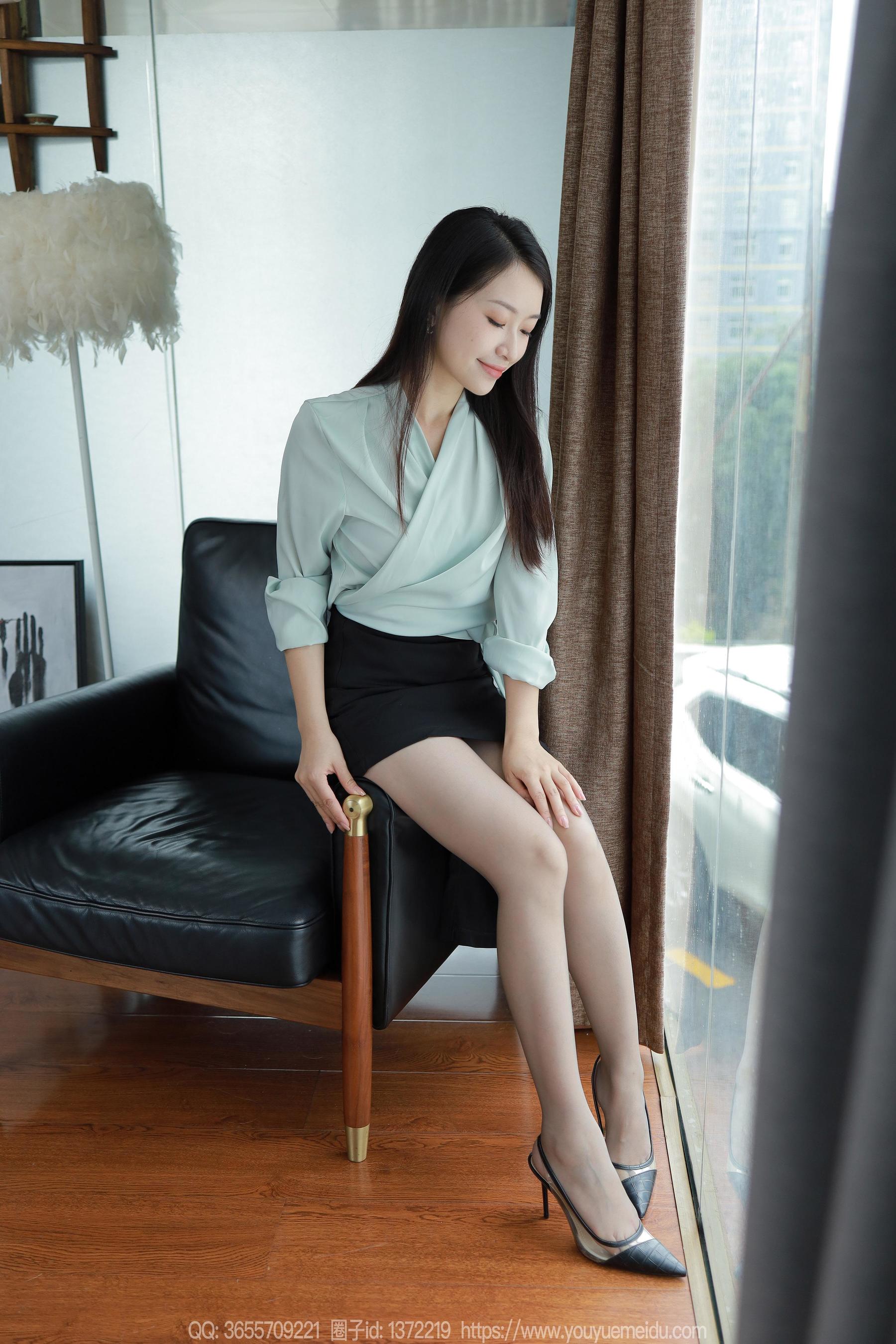 IESS异思趣向 - 模特： 小婕 《灰色丝》