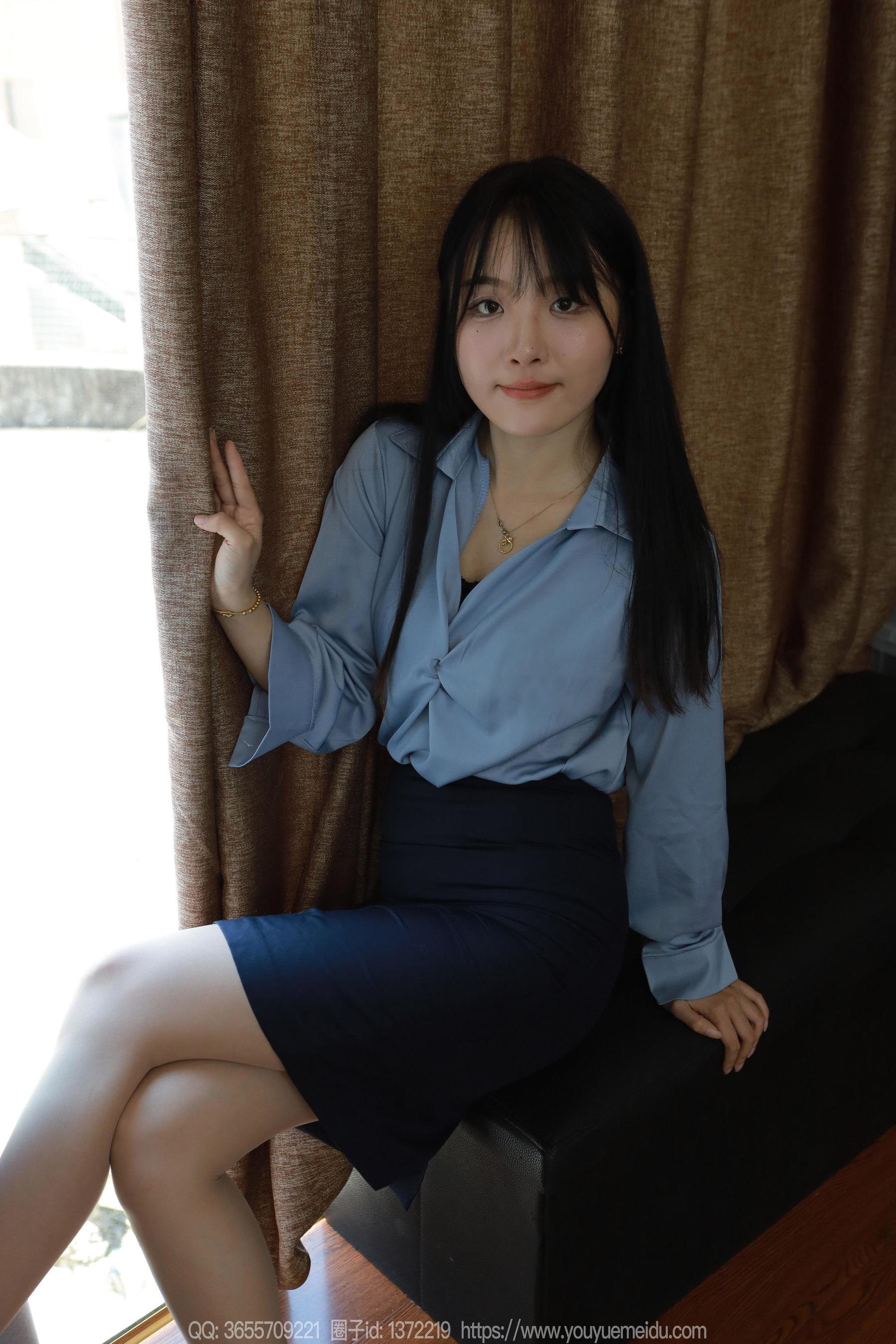 IESS异思趣向 - 模特： 婉萍 《蓝色衬衣》