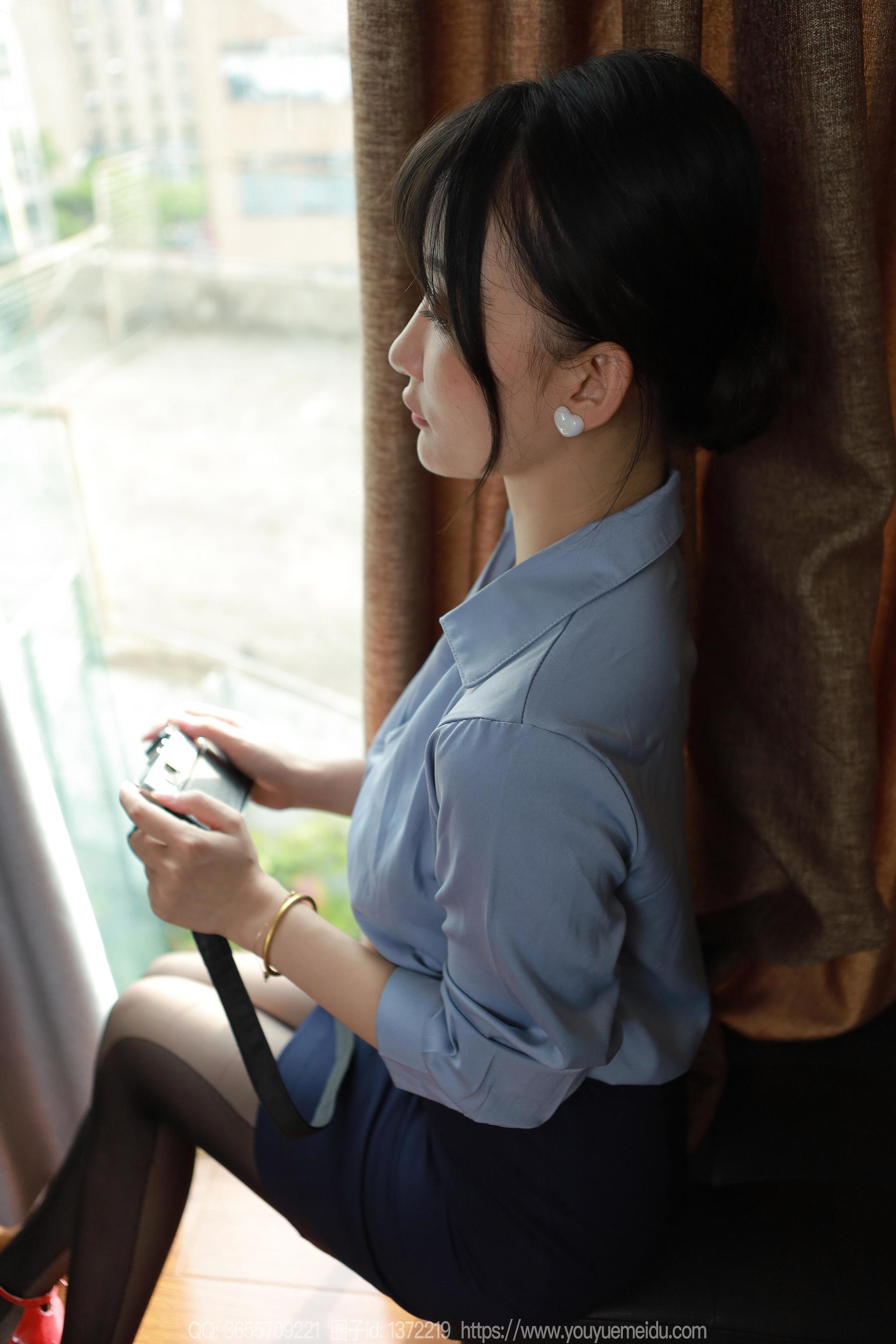 IESS异思趣向 - 模特： 秋秋 《美女记者》
