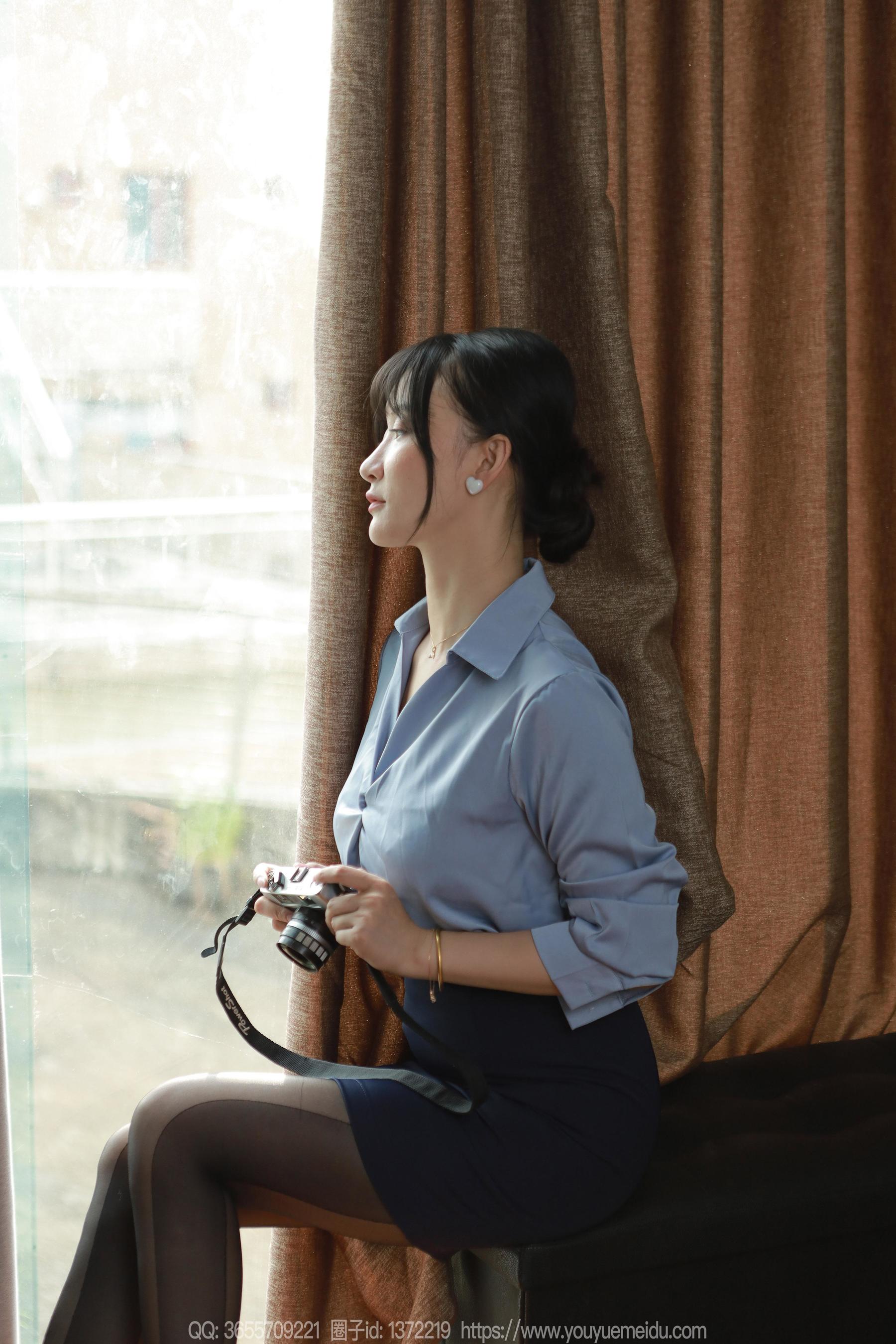 IESS异思趣向 - 模特： 秋秋 《美女记者》
